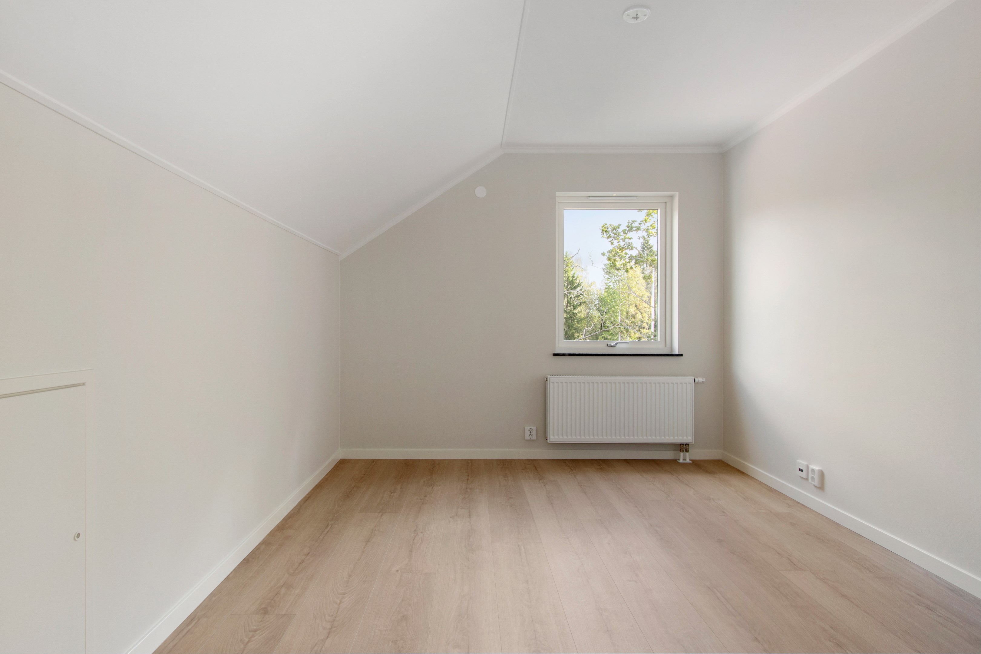 Bostadsbild från Jakthornsvägen 11, Såld i Herrviksnäs, Värmdö