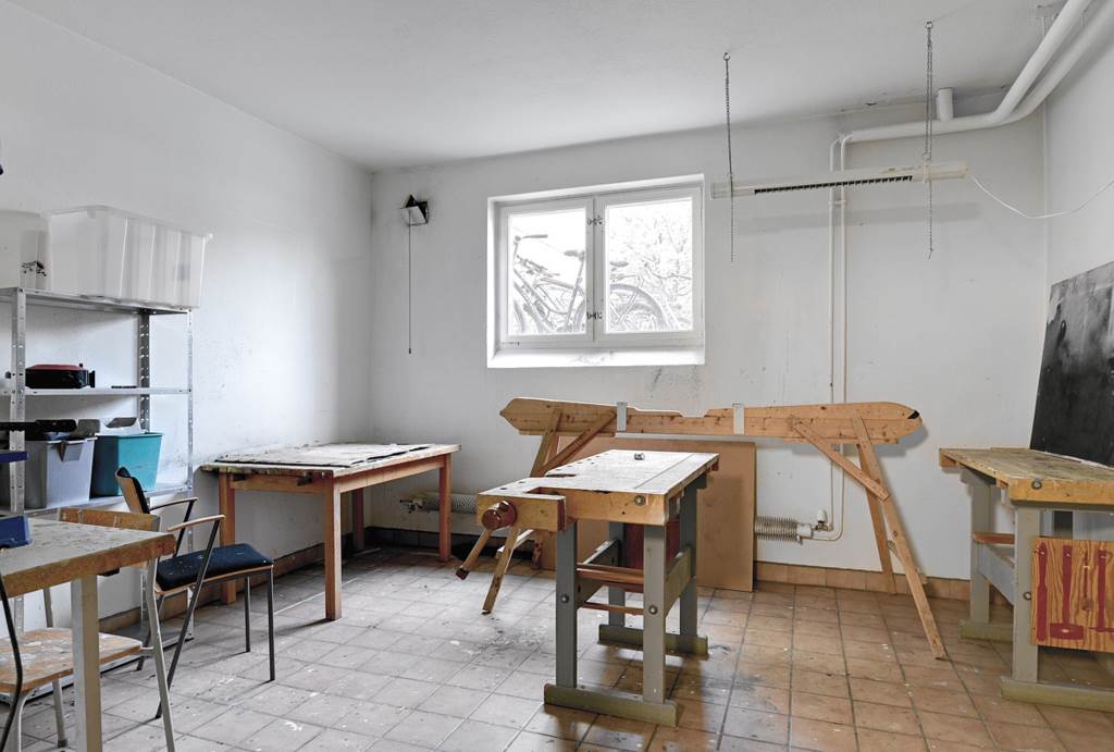 Lågupplöst Föreningens hobbyrum i samma hus