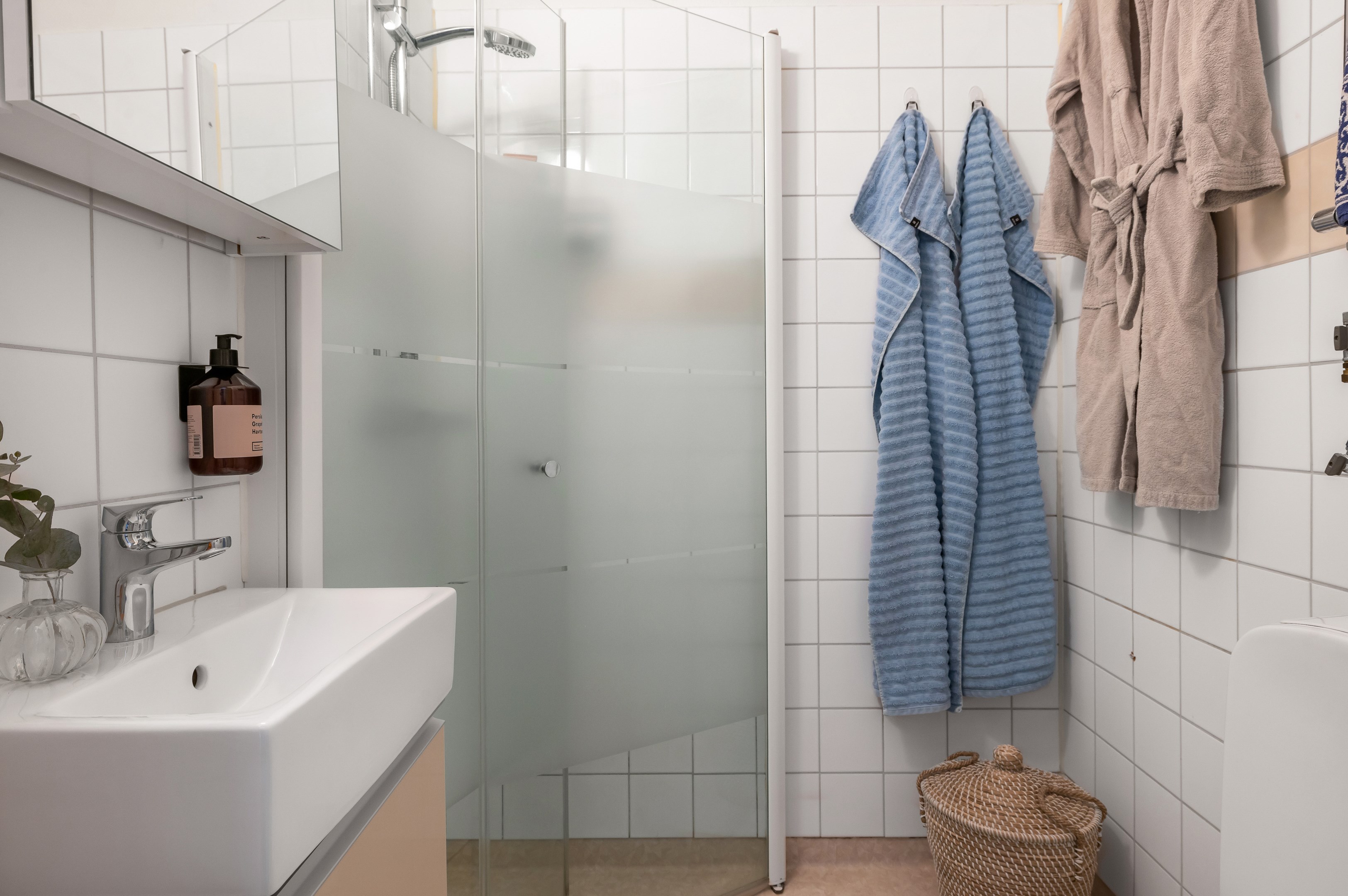 Bostadsbild från Svartbäcksgatan 107C, Såld i Svartbäcken, Uppsala