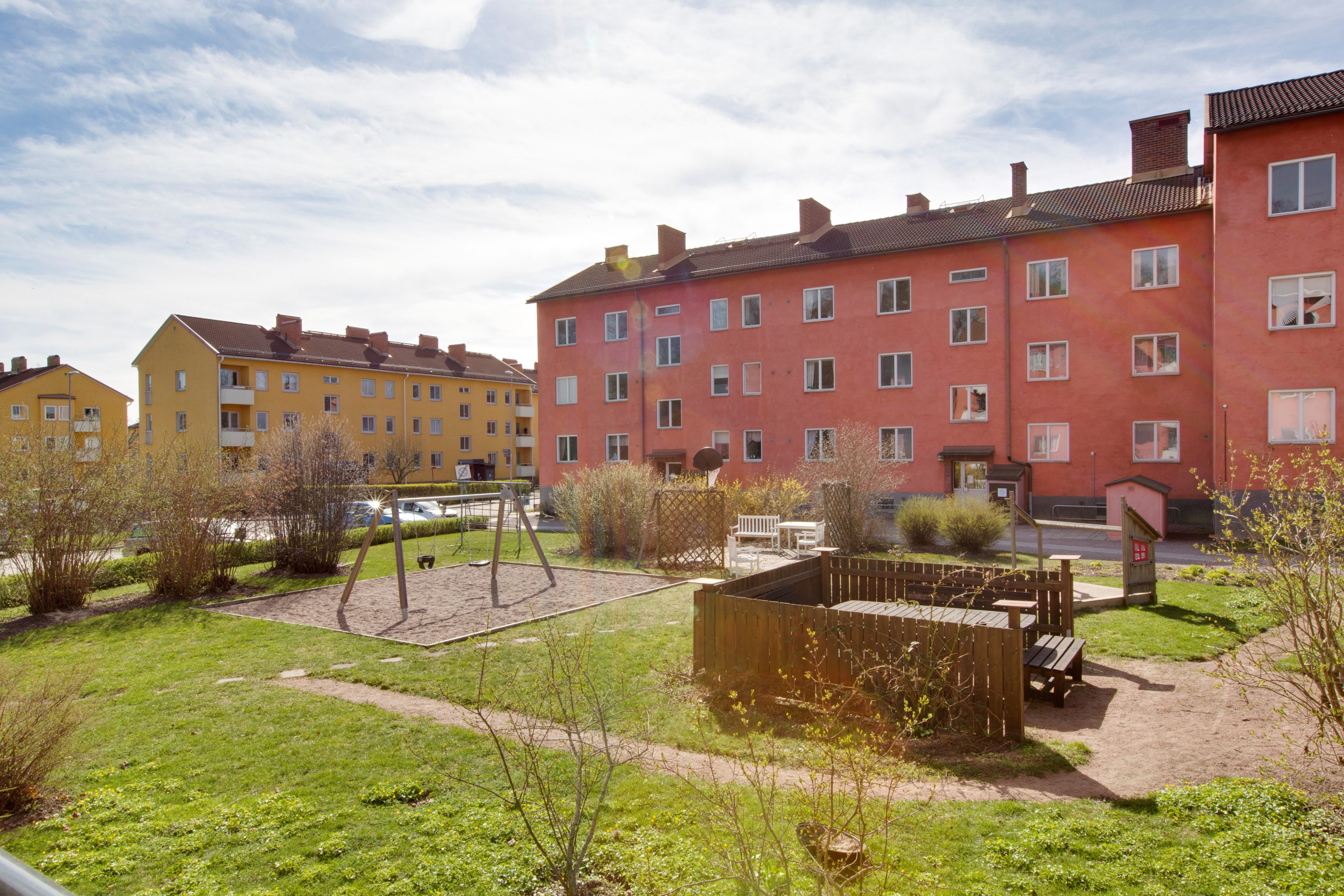 Bostadsbild från Svartbäcksgatan 107C, Såld i Svartbäcken, Uppsala