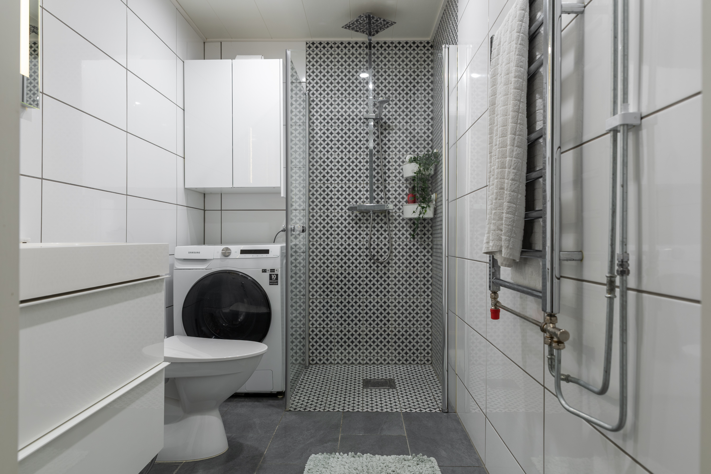 Bostadsbild från Liegatan 16, Till salu i Hammarby, Västerås