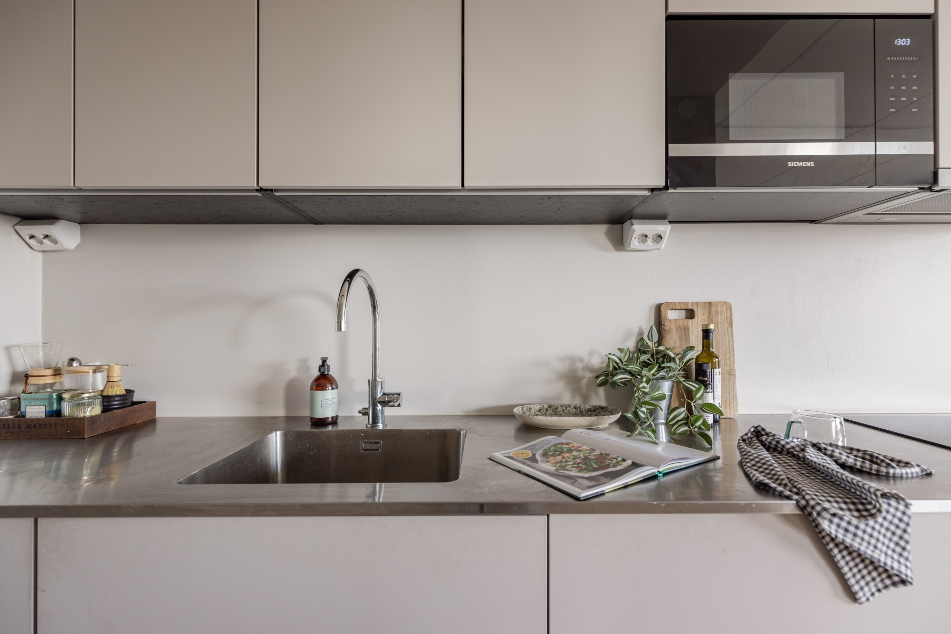 Bostadsbild från Torfredsplatsen 7, Till salu i Haga, Norra, Solna