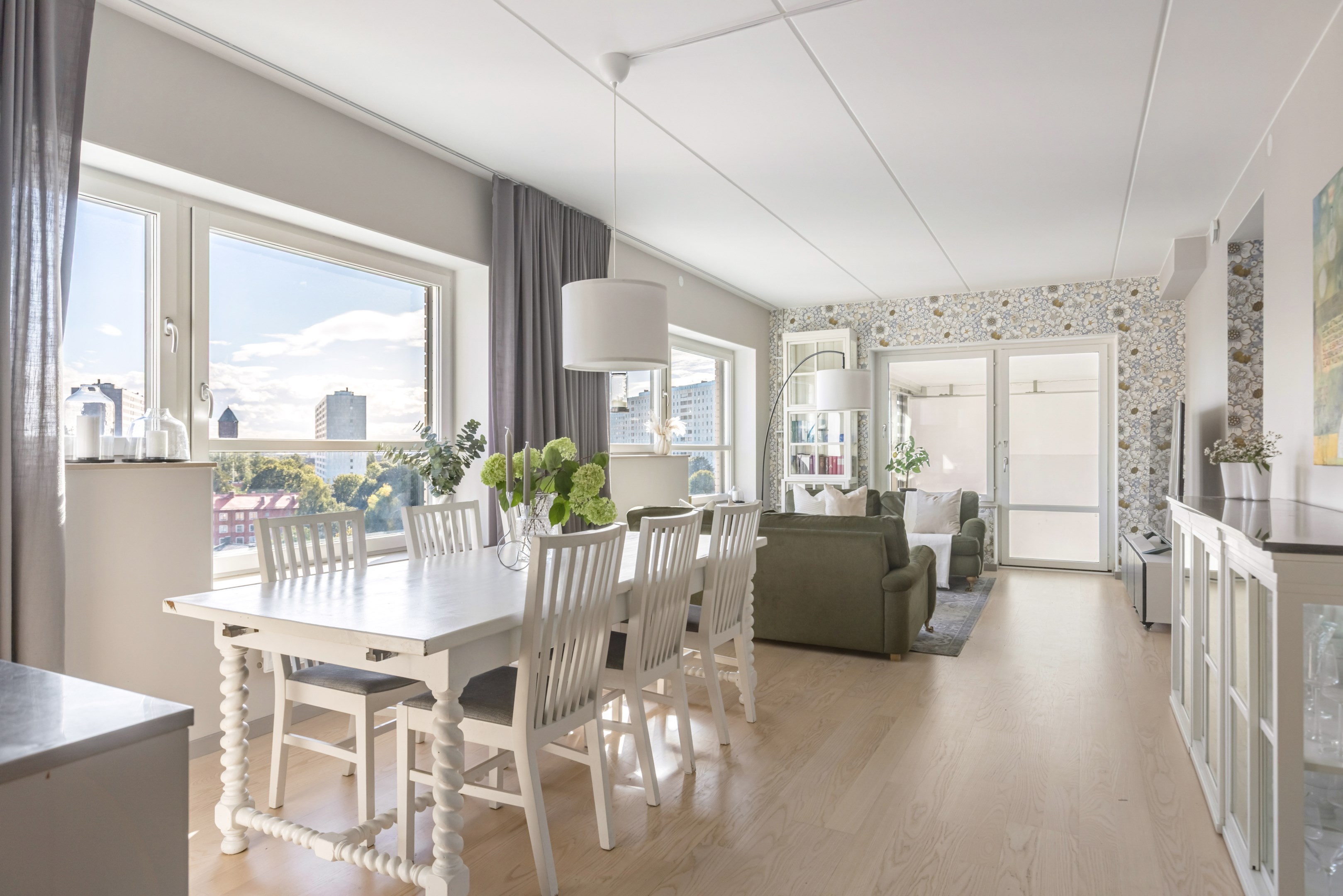 Bostadsbild från Torfredsplatsen 7, Till salu i Haga, Norra, Solna