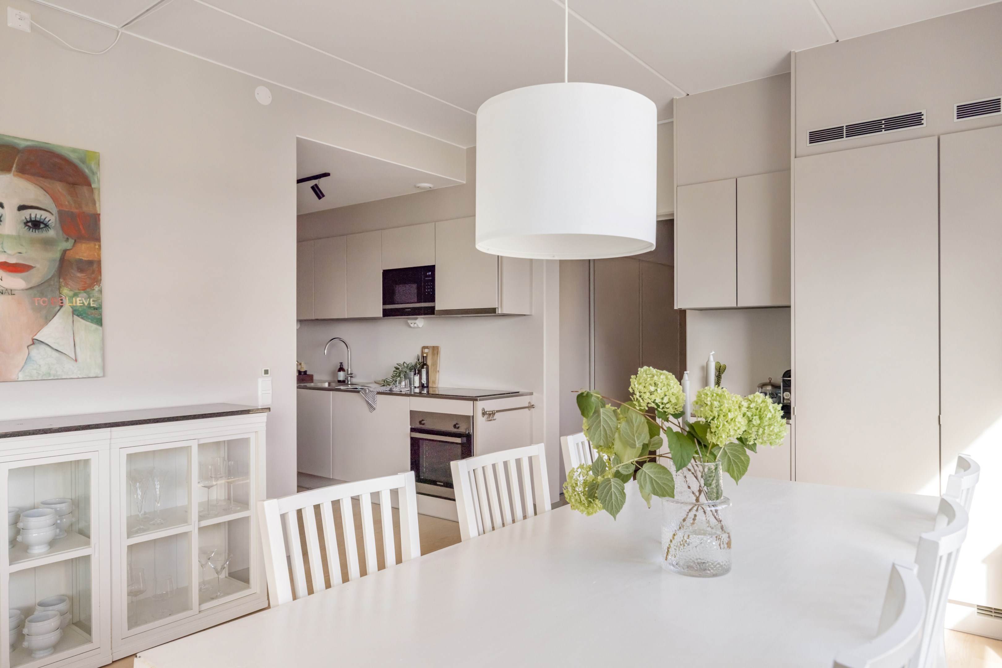 Bostadsbild från Torfredsplatsen 7, Till salu i Haga, Norra, Solna