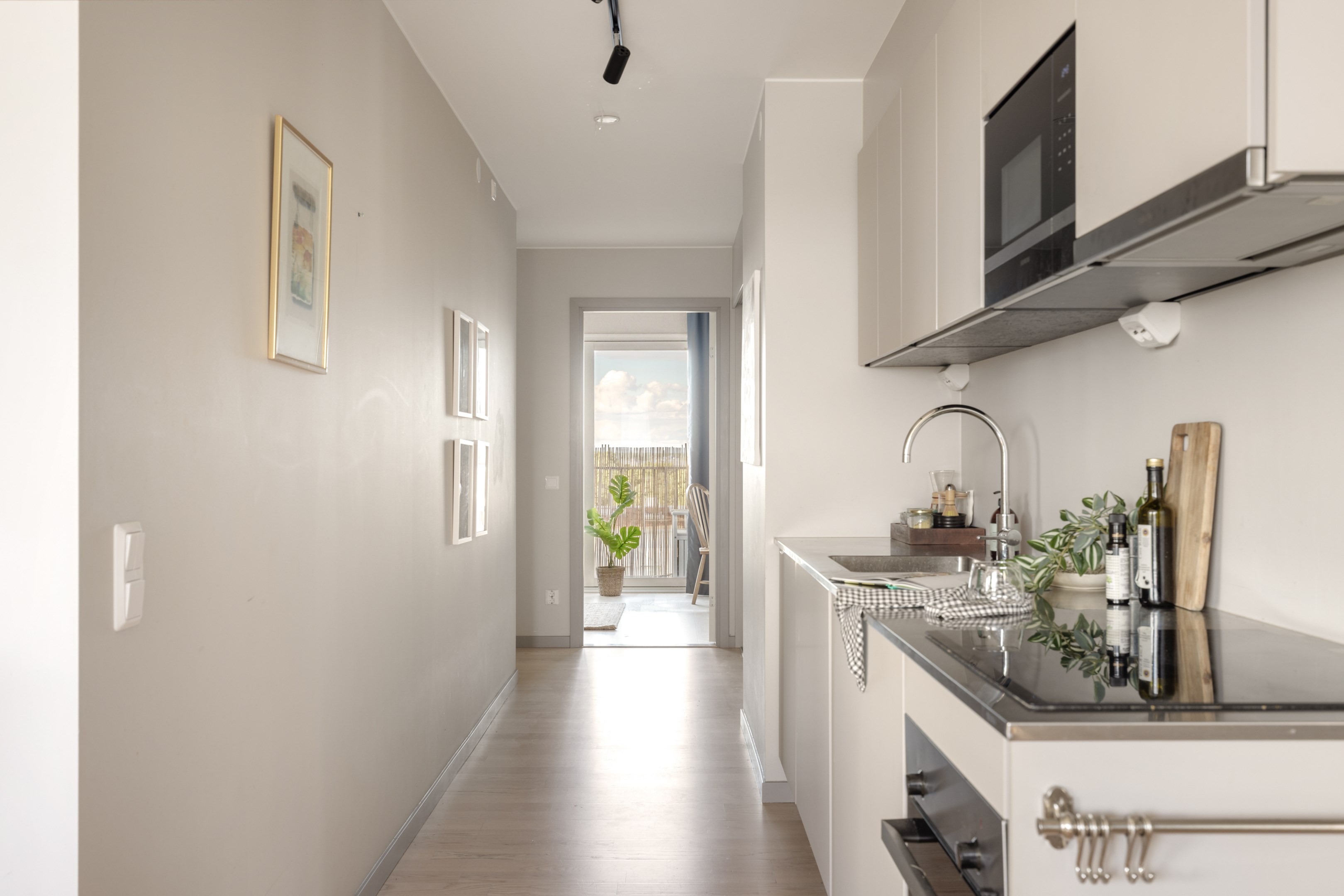 Bostadsbild från Torfredsplatsen 7, Till salu i Haga, Norra, Solna