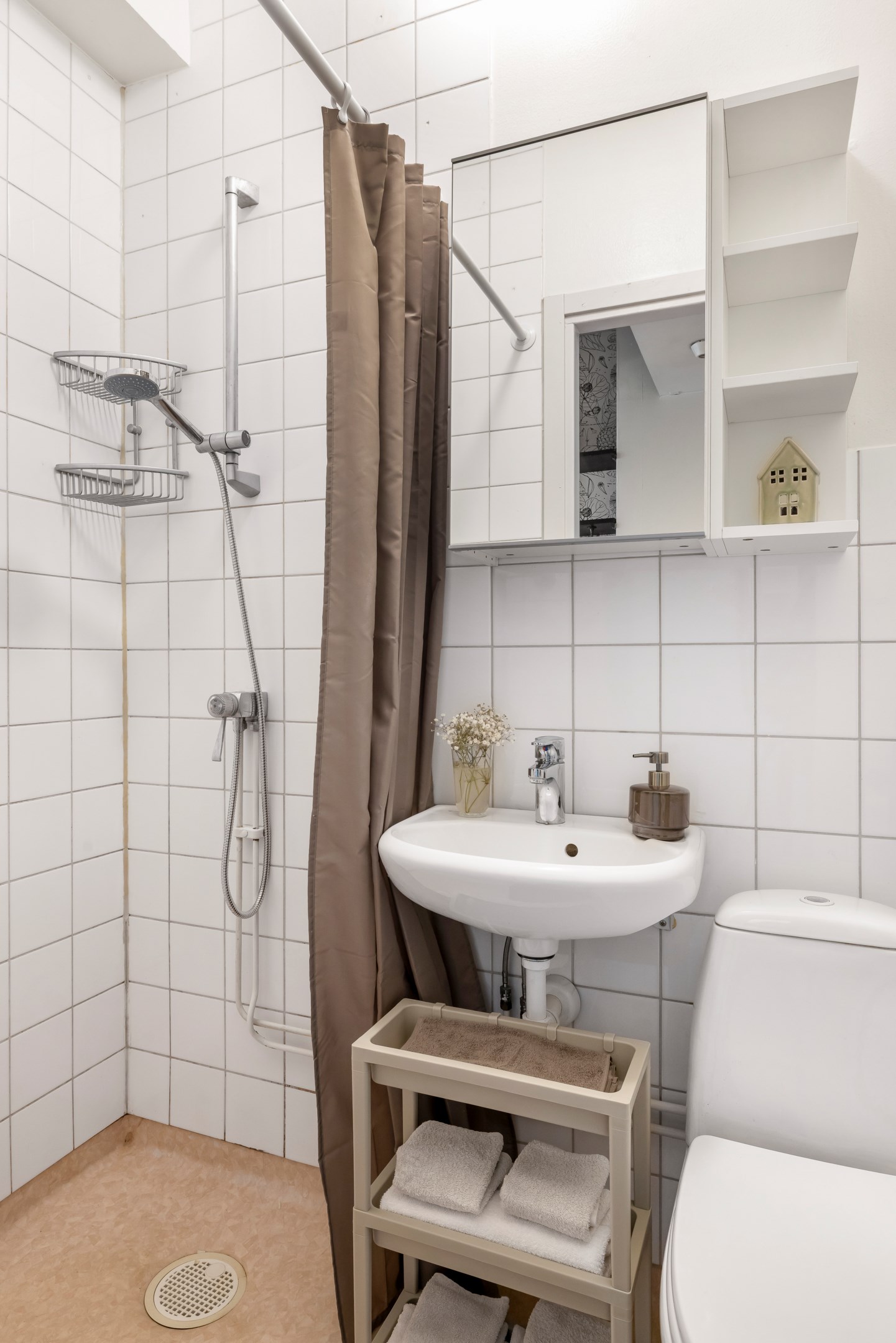 Bostadsbild från Luthagsesplanaden 9A, Till salu i Främre Luthagen, Uppsala