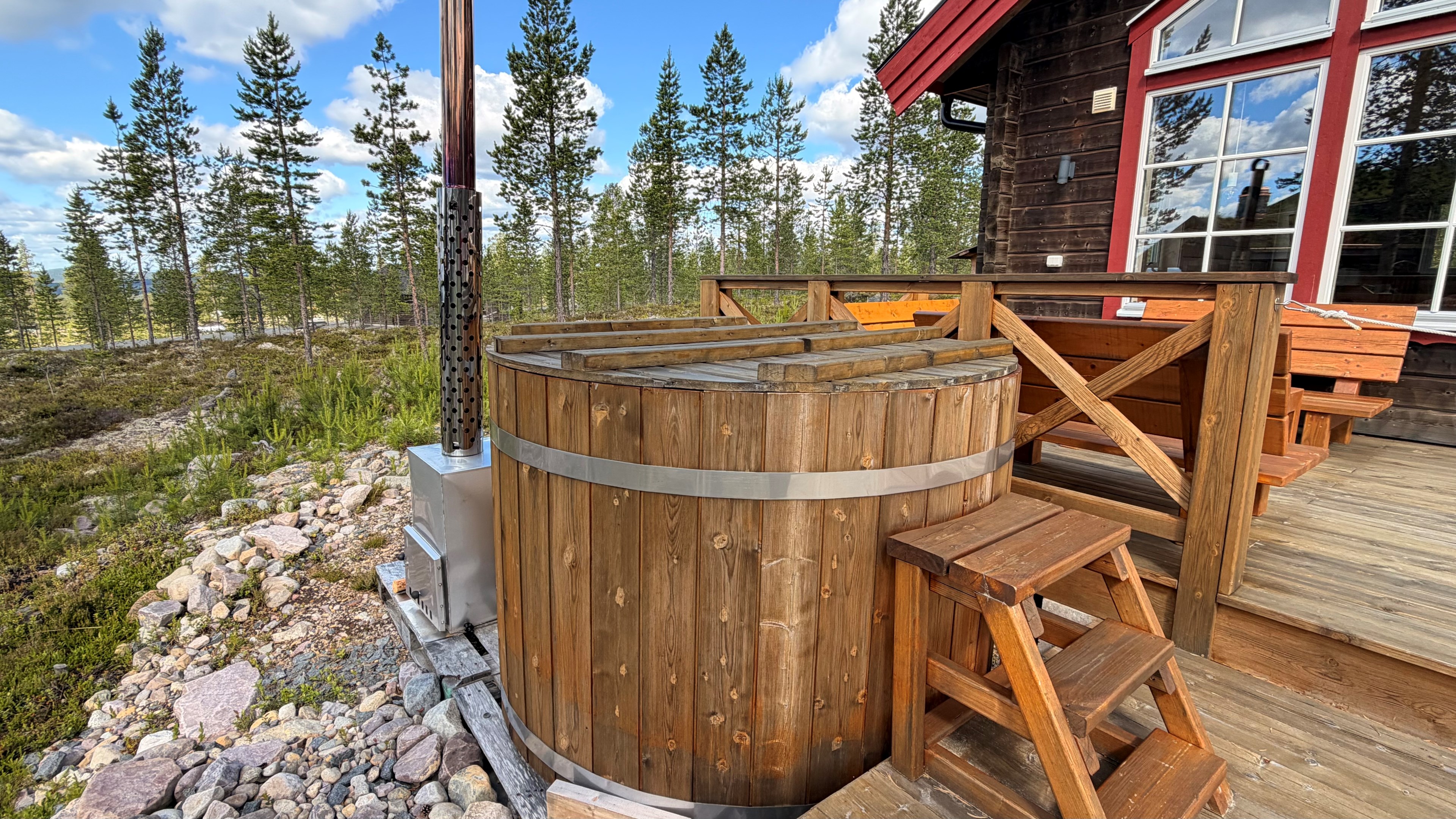 Vedeldad badtunna
