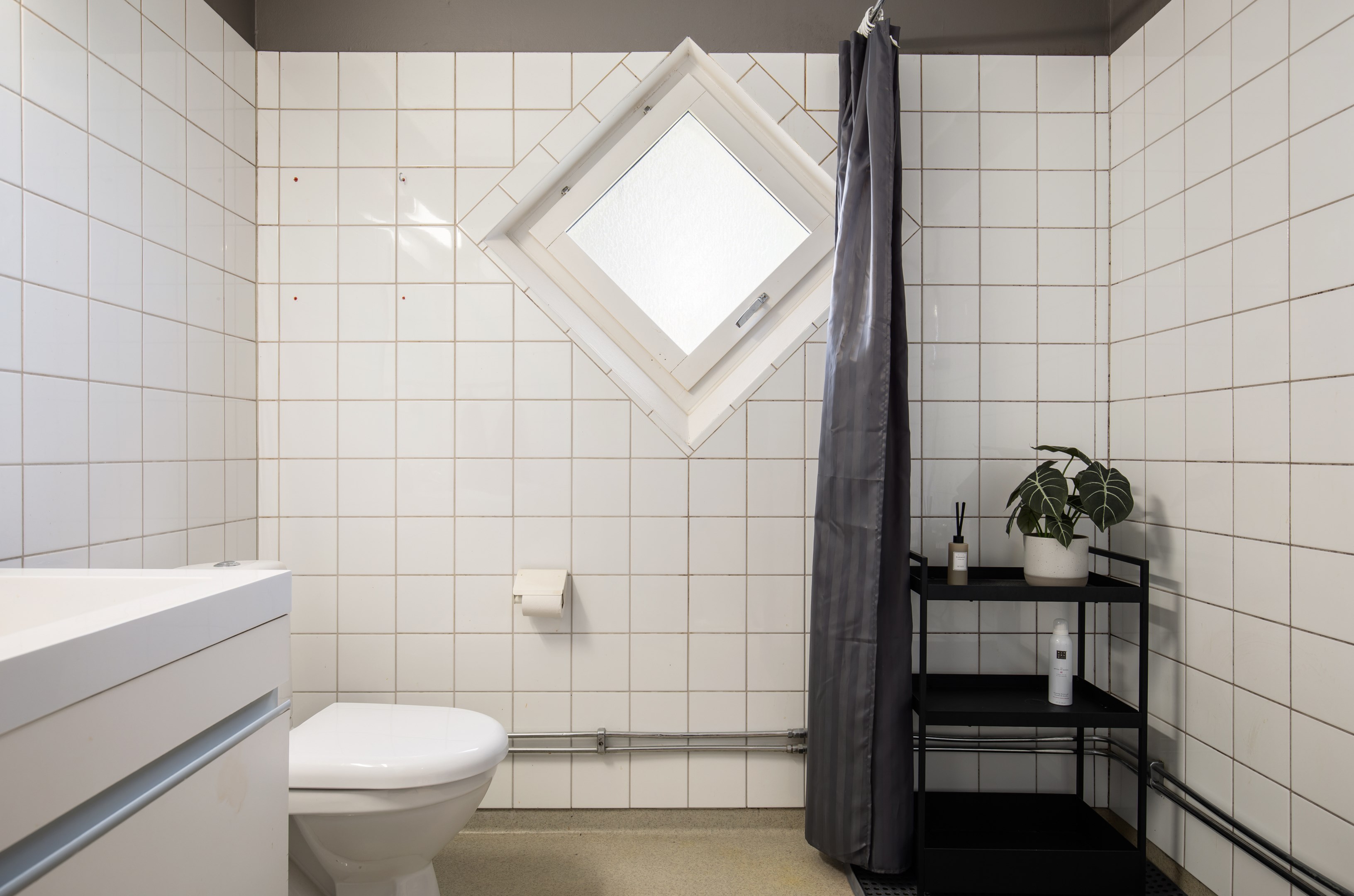 Bostadsbild från Ängsbacken 5, Kommande i Björknäs, Nacka