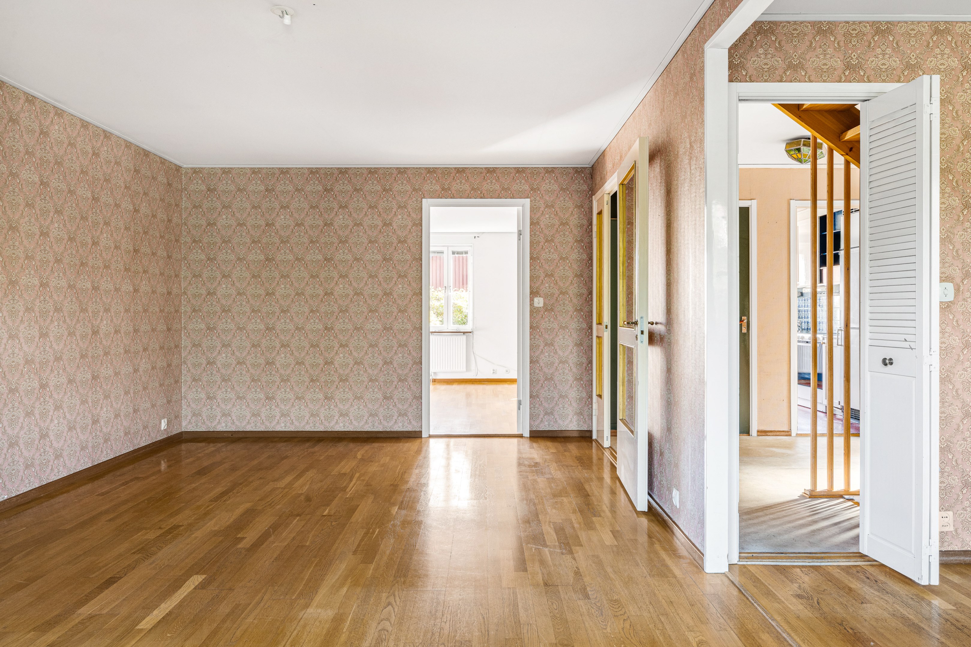 Bostadsbild från Skrindvägen 17, Till salu i Valsätra, Uppsala
