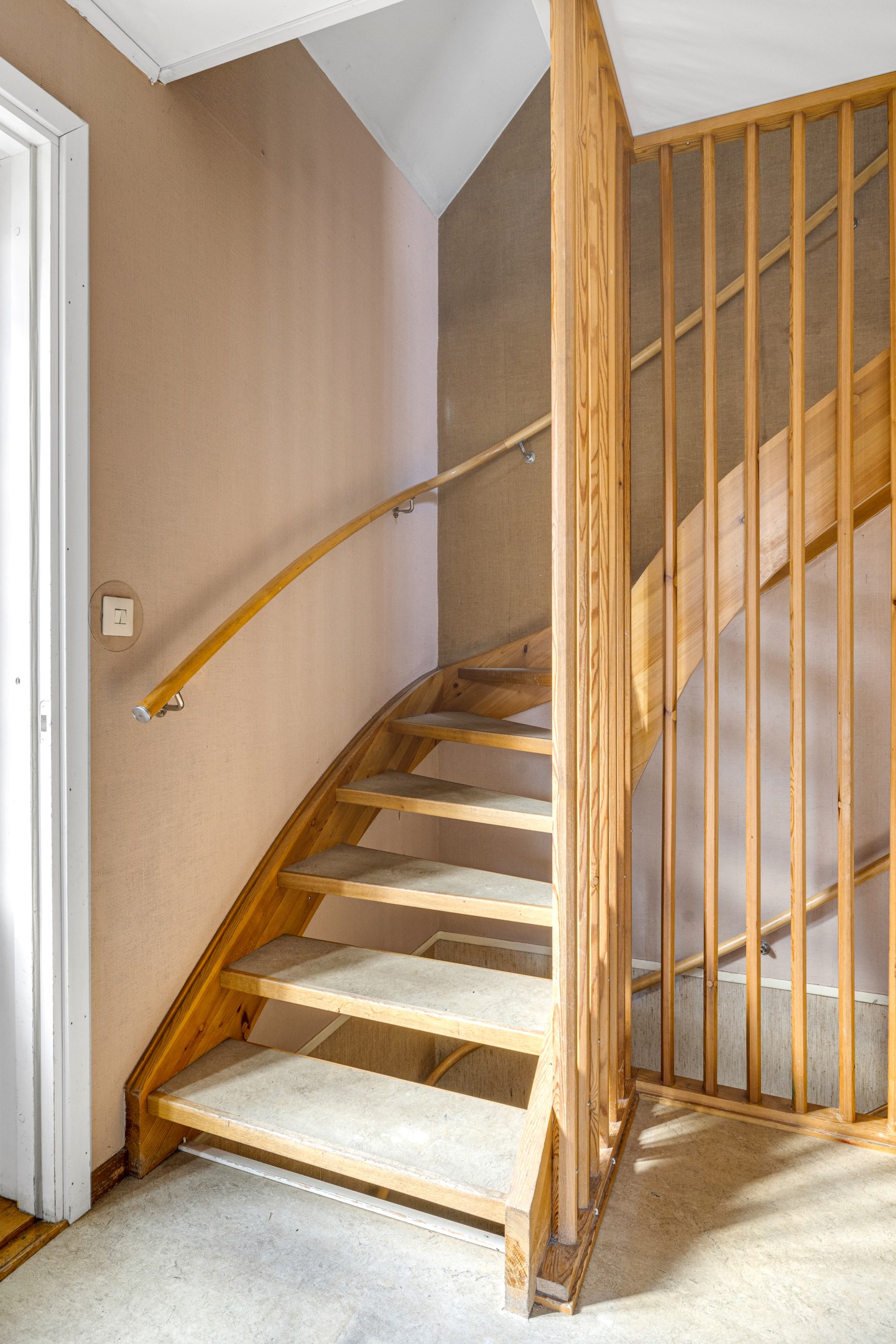 Bostadsbild från Skrindvägen 17, Till salu i Valsätra, Uppsala