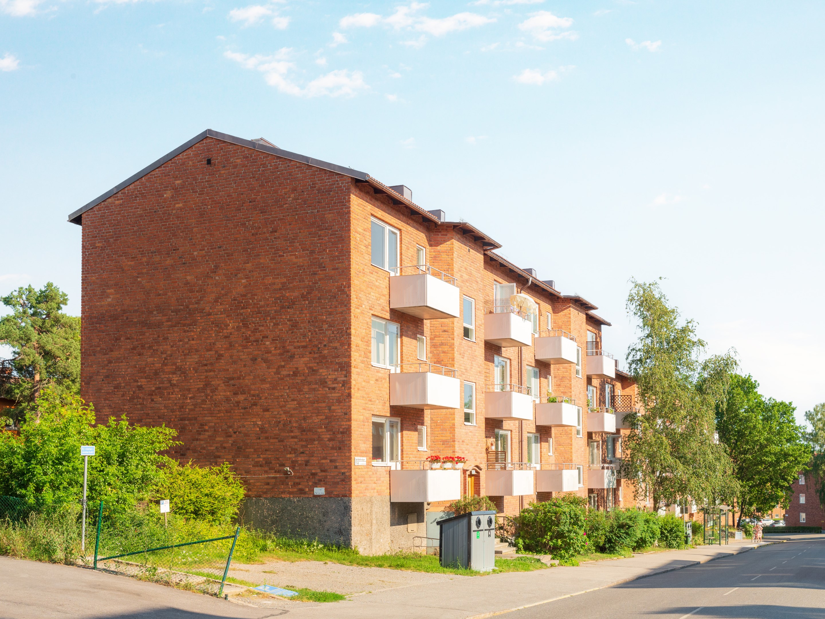 Bostadsbild från Sparbanksvägen 81, Kommande i Hägerstensåsen, Stockholm