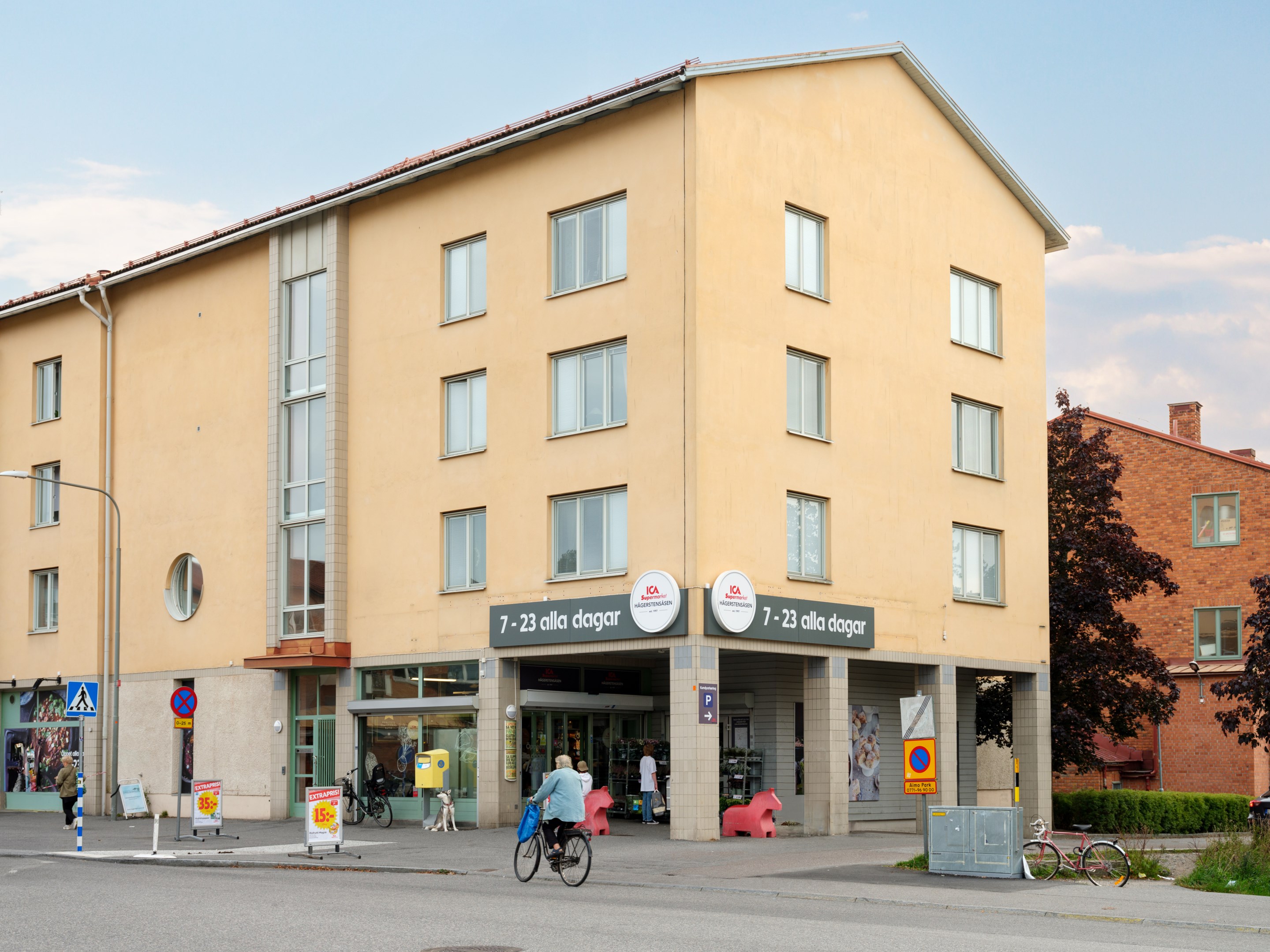 Bostadsbild från Sparbanksvägen 81, Kommande i Hägerstensåsen, Stockholm