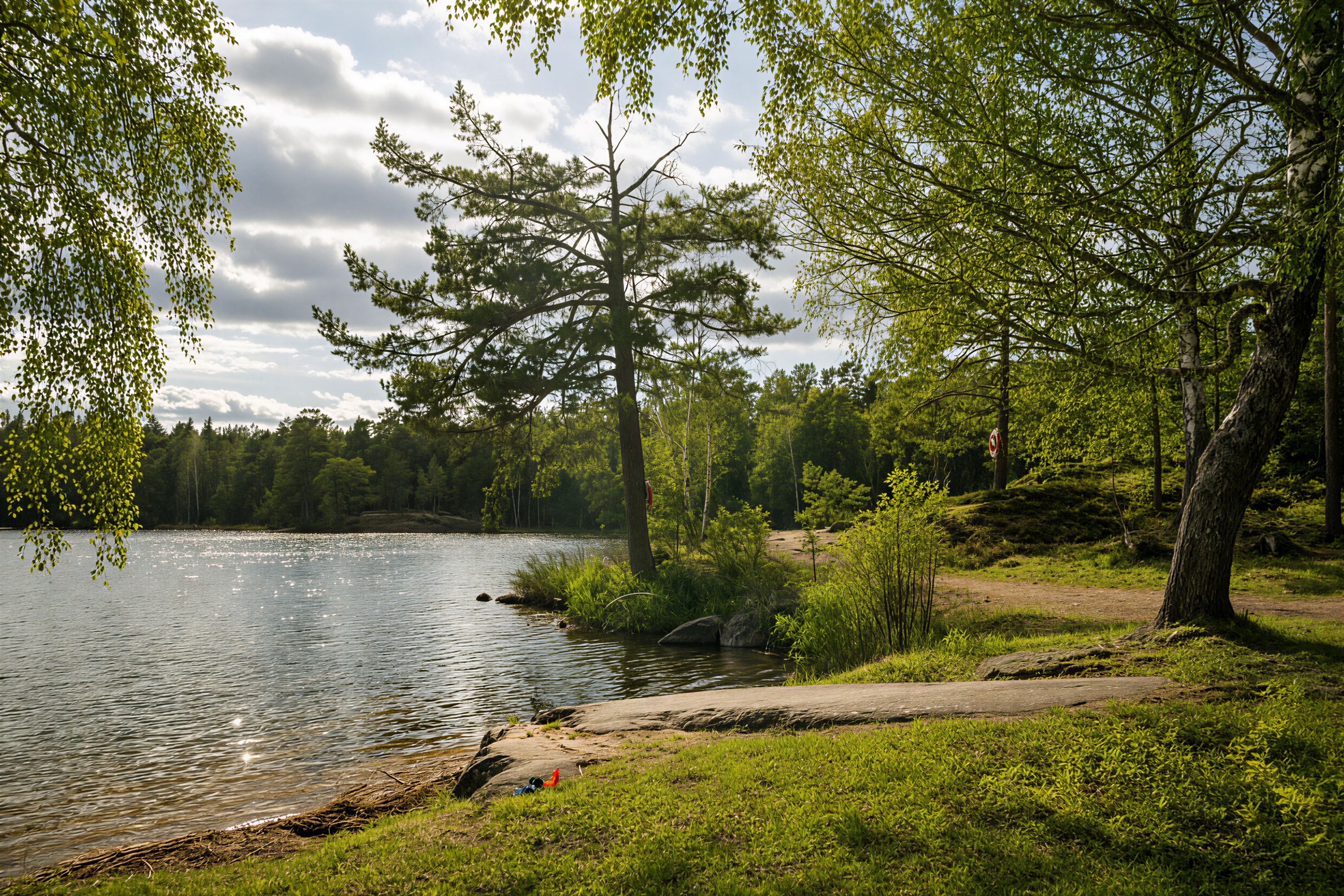 Bostadsbild från Åkerblomsvägen 18, Såld i Hässelmara, Värmdö