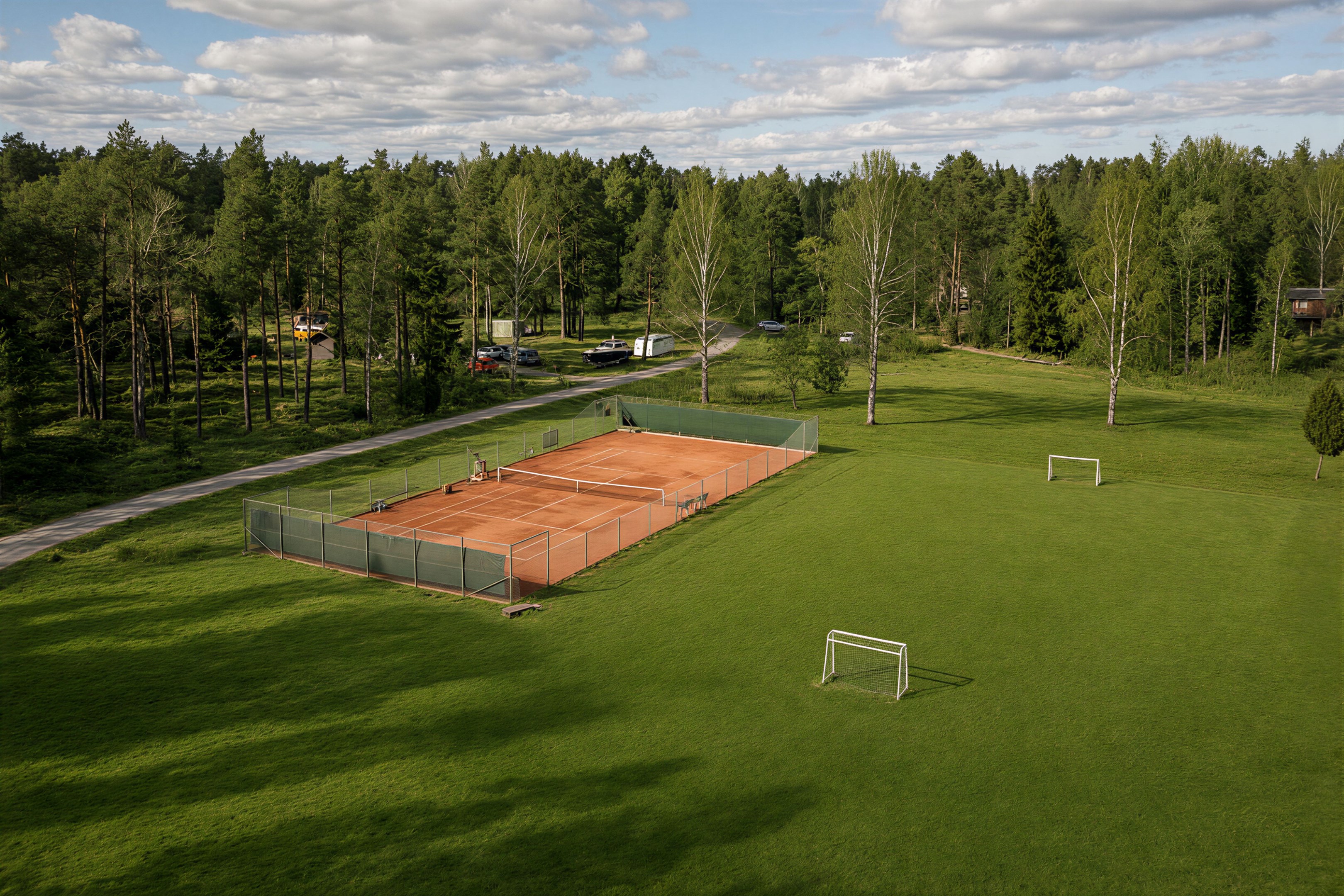 Bostadsbild från Åkerblomsvägen 18, Såld i Hässelmara, Värmdö