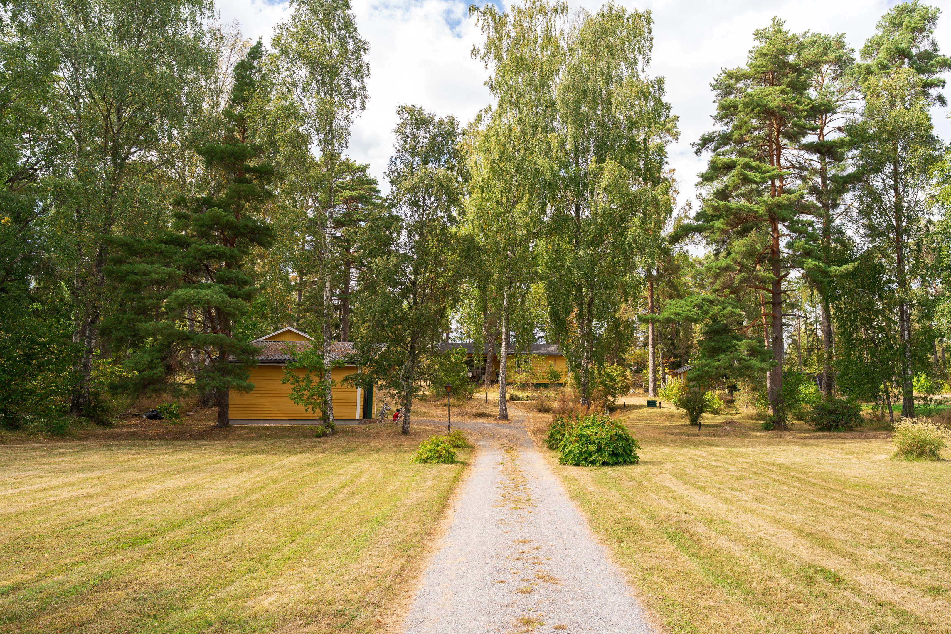 Bostadsbild från Åkerblomsvägen 18, Såld i Hässelmara, Värmdö