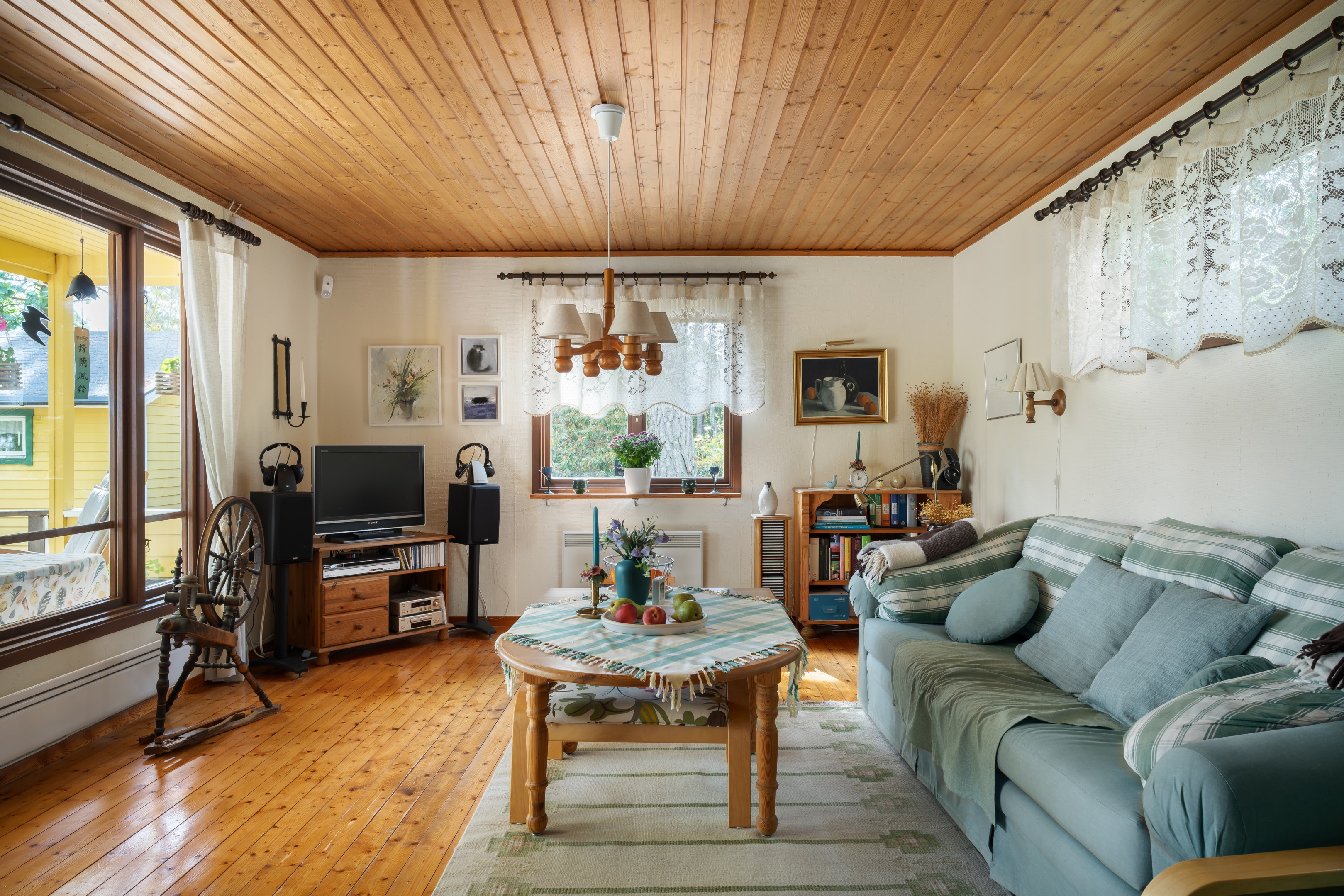 Bostadsbild från Åkerblomsvägen 18, Såld i Hässelmara, Värmdö