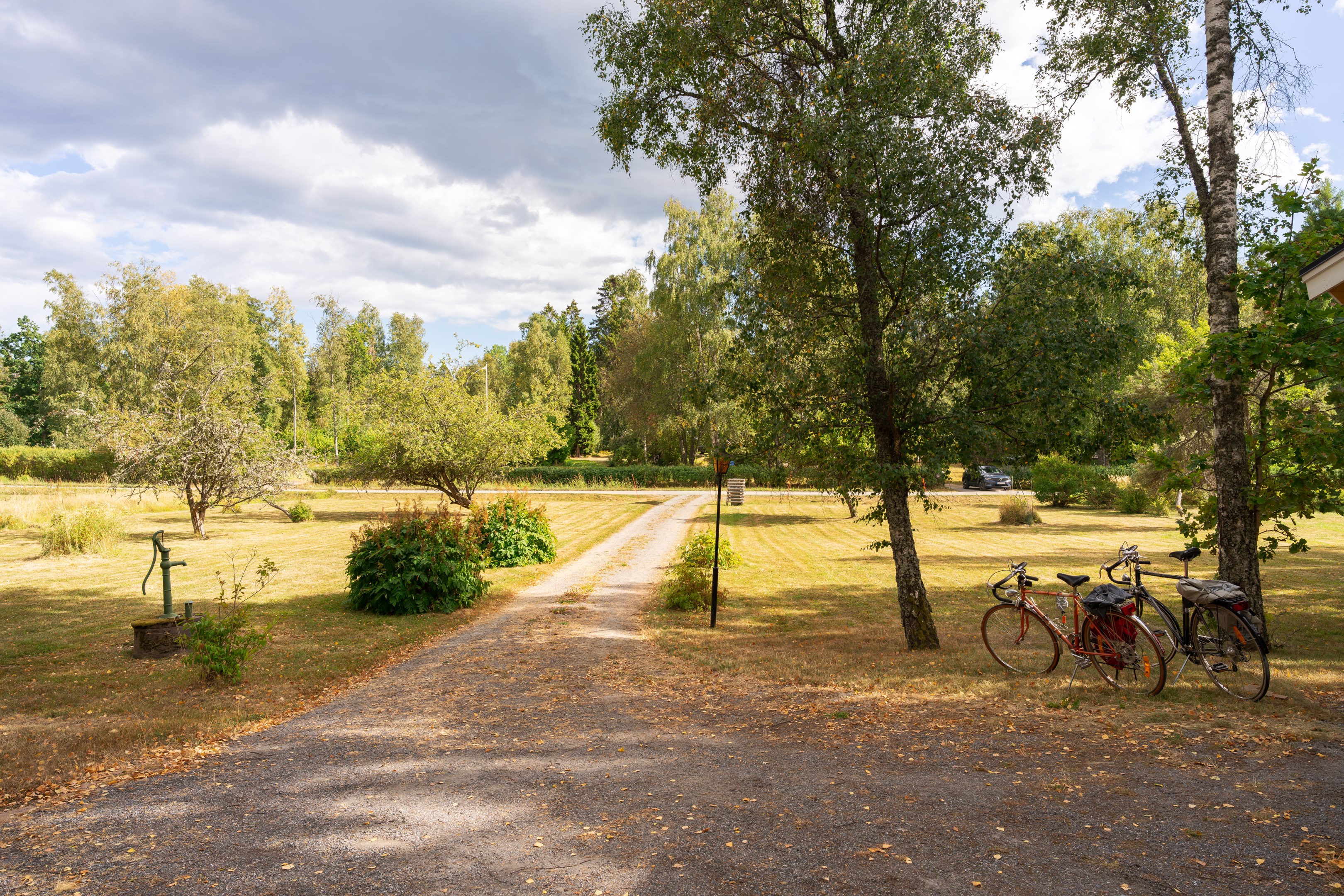 Bostadsbild från Åkerblomsvägen 18, Såld i Hässelmara, Värmdö