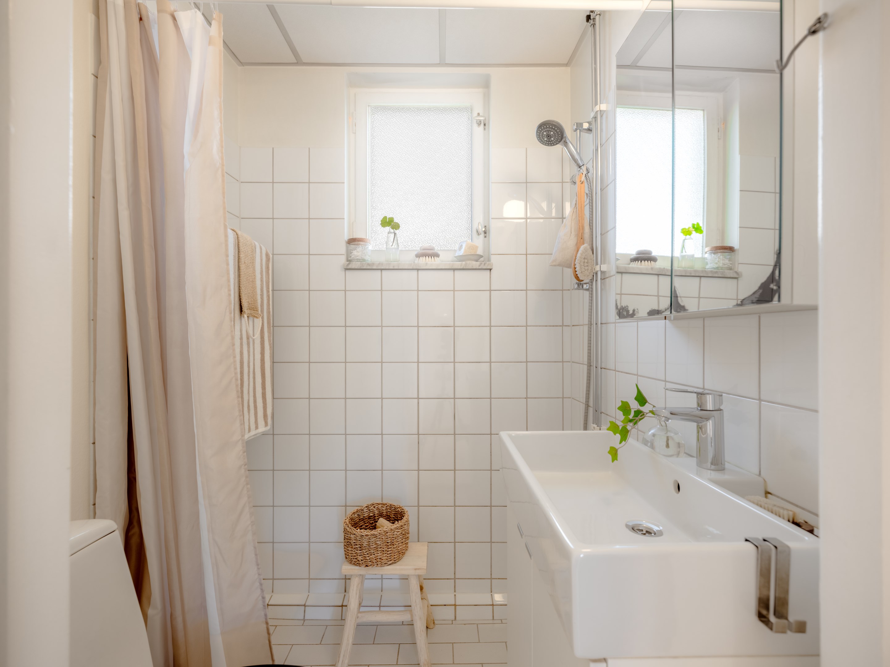 Bostadsbild från Cedergrensvägen 34, Till salu i Midsommarkransen, Stockholm