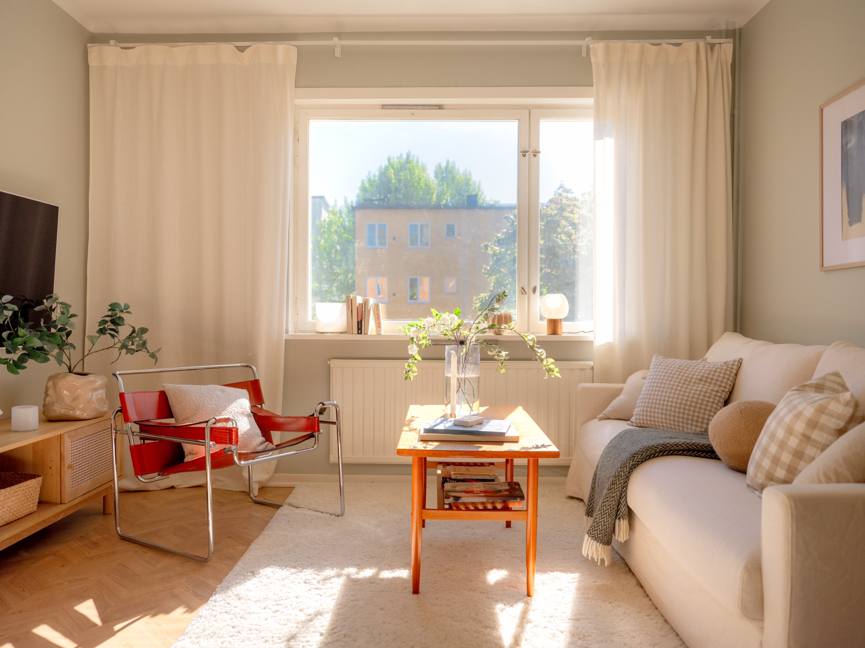 Bostadsbild från Cedergrensvägen 34, Till salu i Midsommarkransen, Stockholm