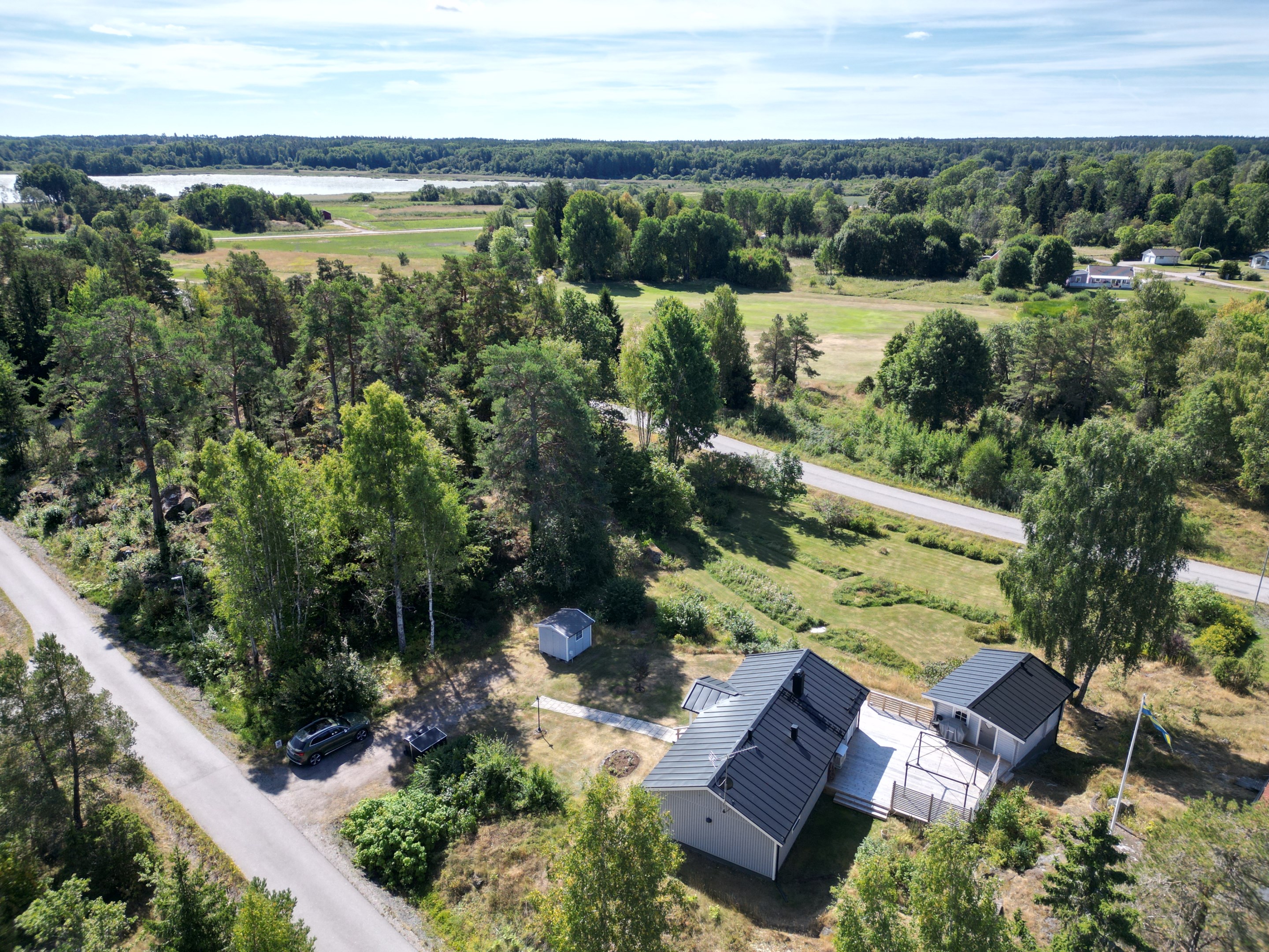 Drönarbild mot sjön Sottern