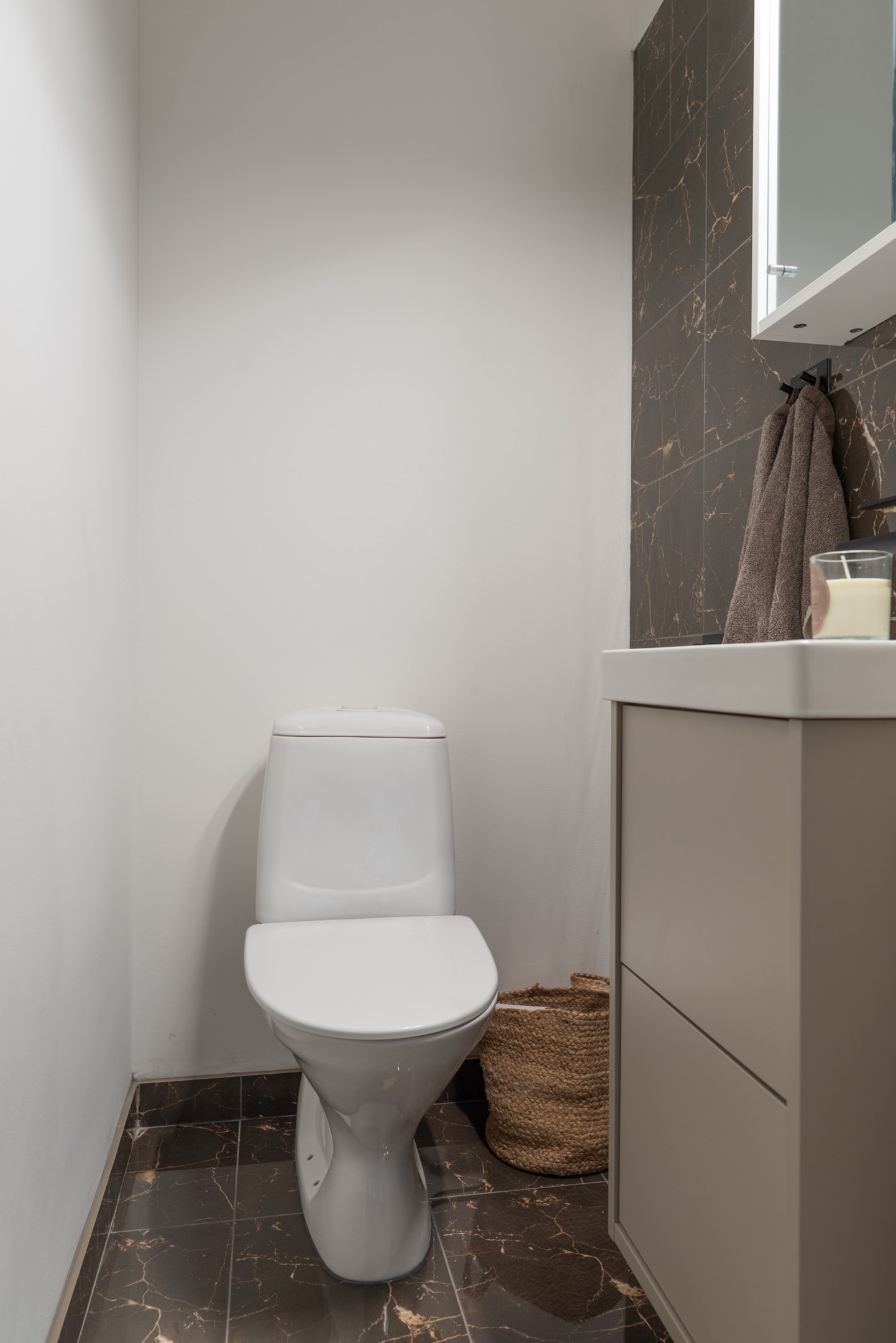 Bostadsbild från Vetterstorpsgatan 20, Till salu i Vetterstorp, Västerås