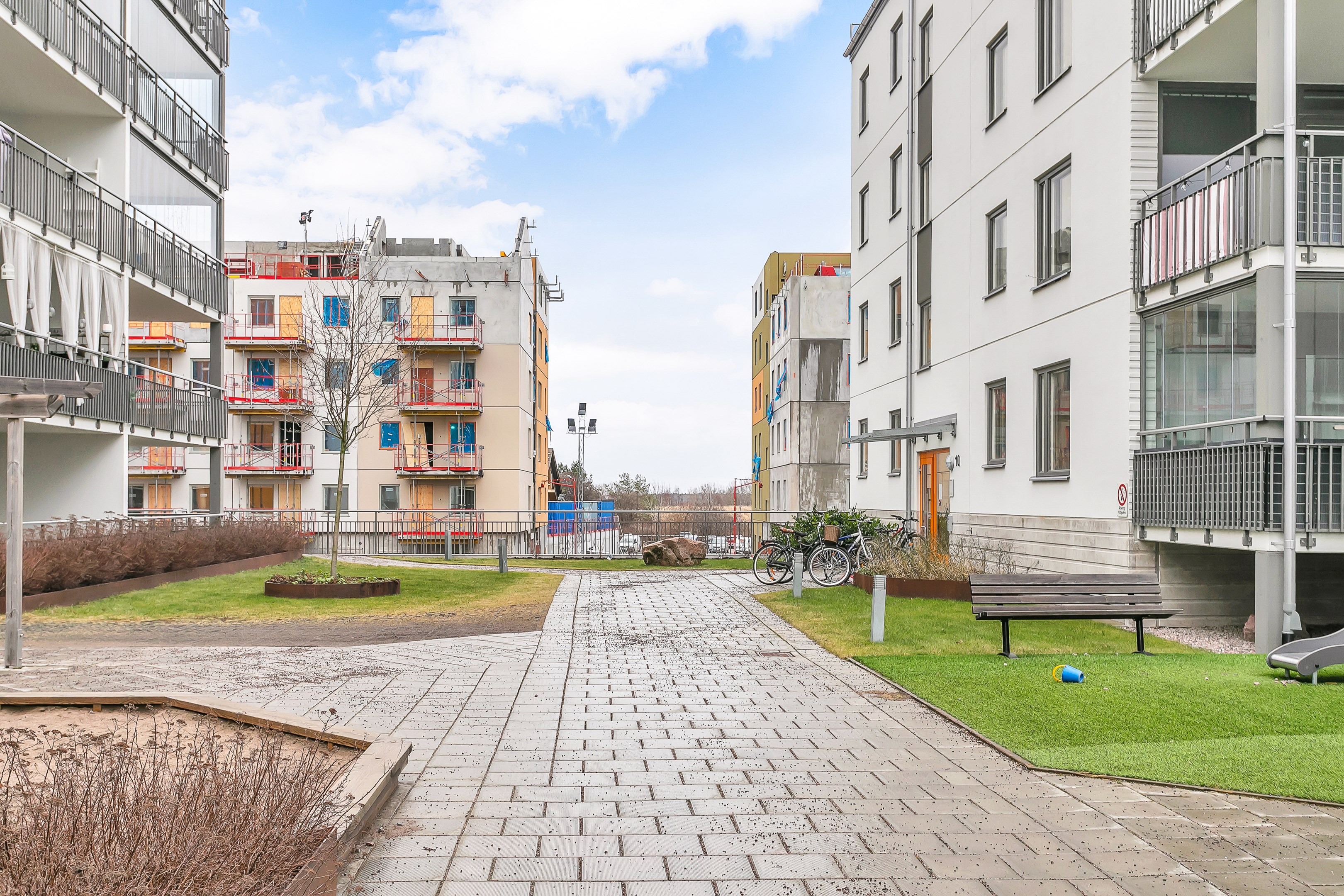 Bostadsbild från Henry Wemans Väg 10, Till salu i Gottsunda, Uppsala