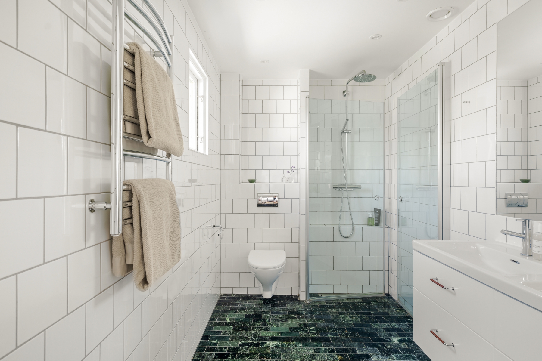 Bostadsbild från Snorrevägen 41, Till salu i Bromma - Norra Ängby, Stockholm