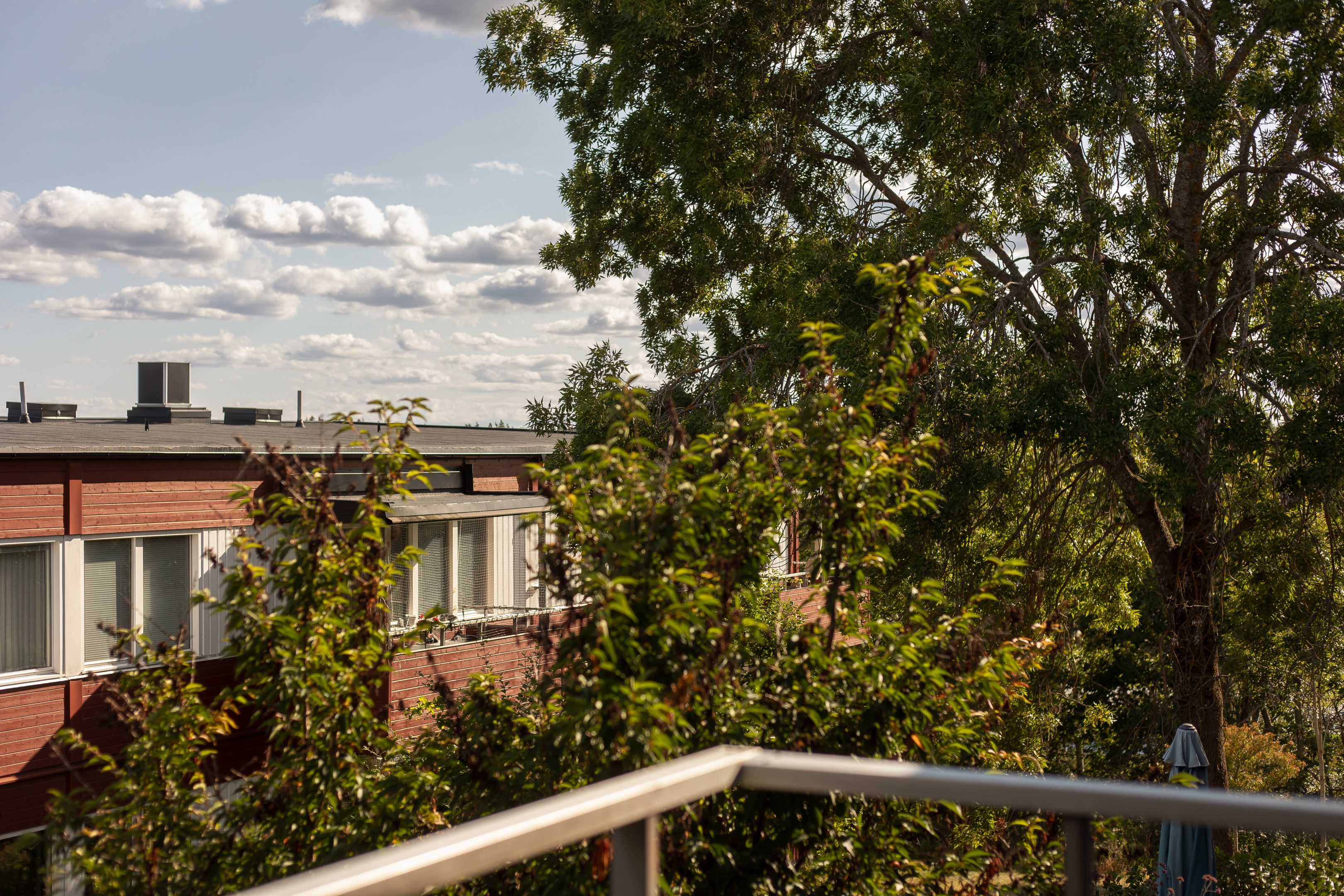 Bostadsbild från Ljuskärrsvägen 64, Kommande i Ljuskärrsberget - Saltsjöbaden, Nacka