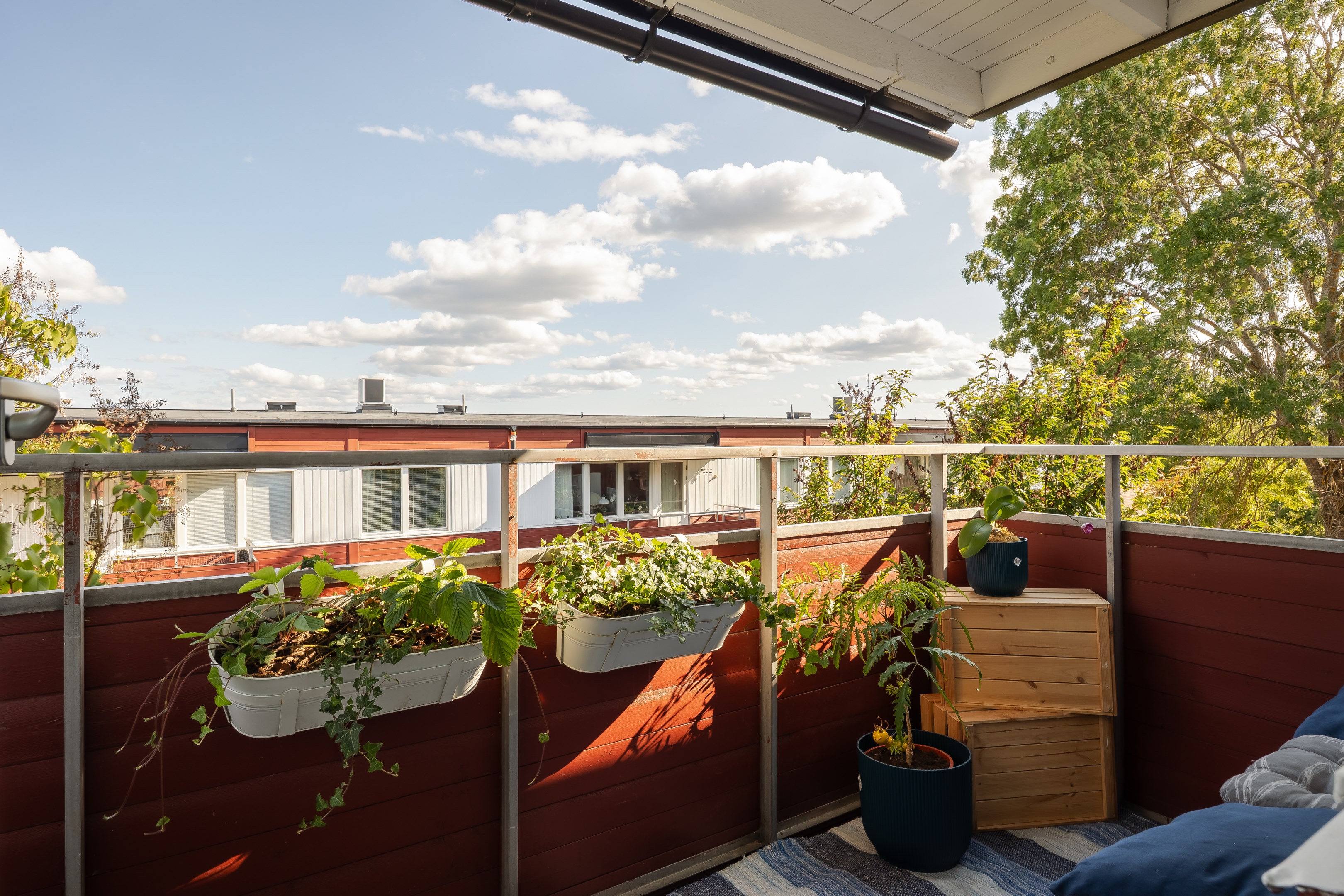 Bostadsbild från Ljuskärrsvägen 64, Kommande i Ljuskärrsberget - Saltsjöbaden, Nacka