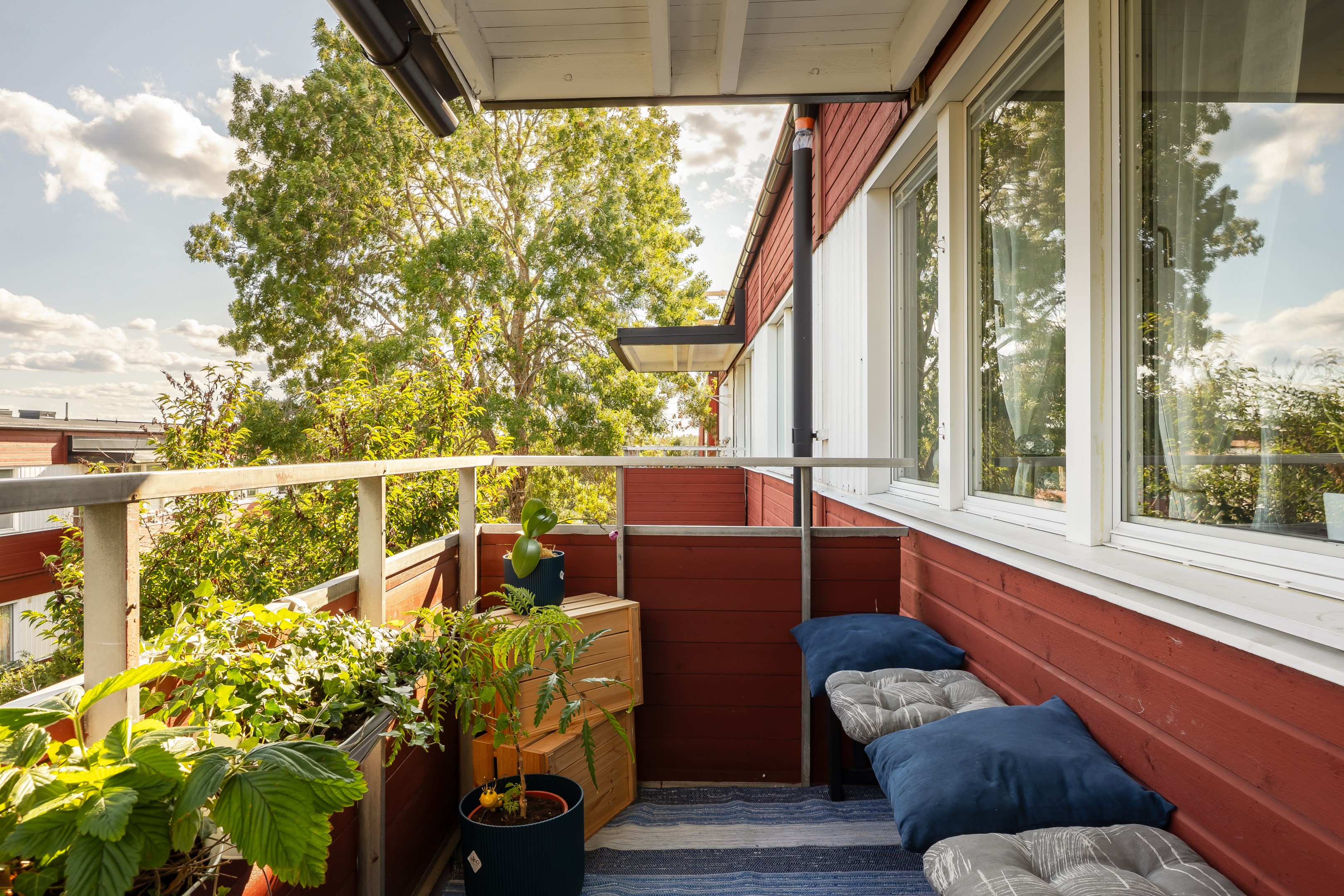 Bostadsbild från Ljuskärrsvägen 64, Kommande i Ljuskärrsberget - Saltsjöbaden, Nacka