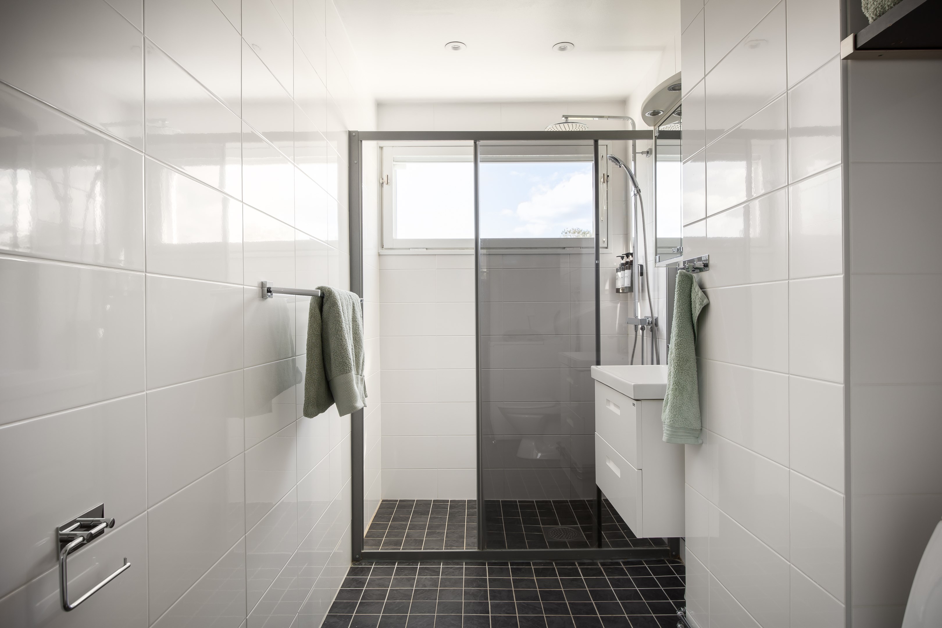 Bostadsbild från Ljuskärrsvägen 64, Kommande i Ljuskärrsberget - Saltsjöbaden, Nacka