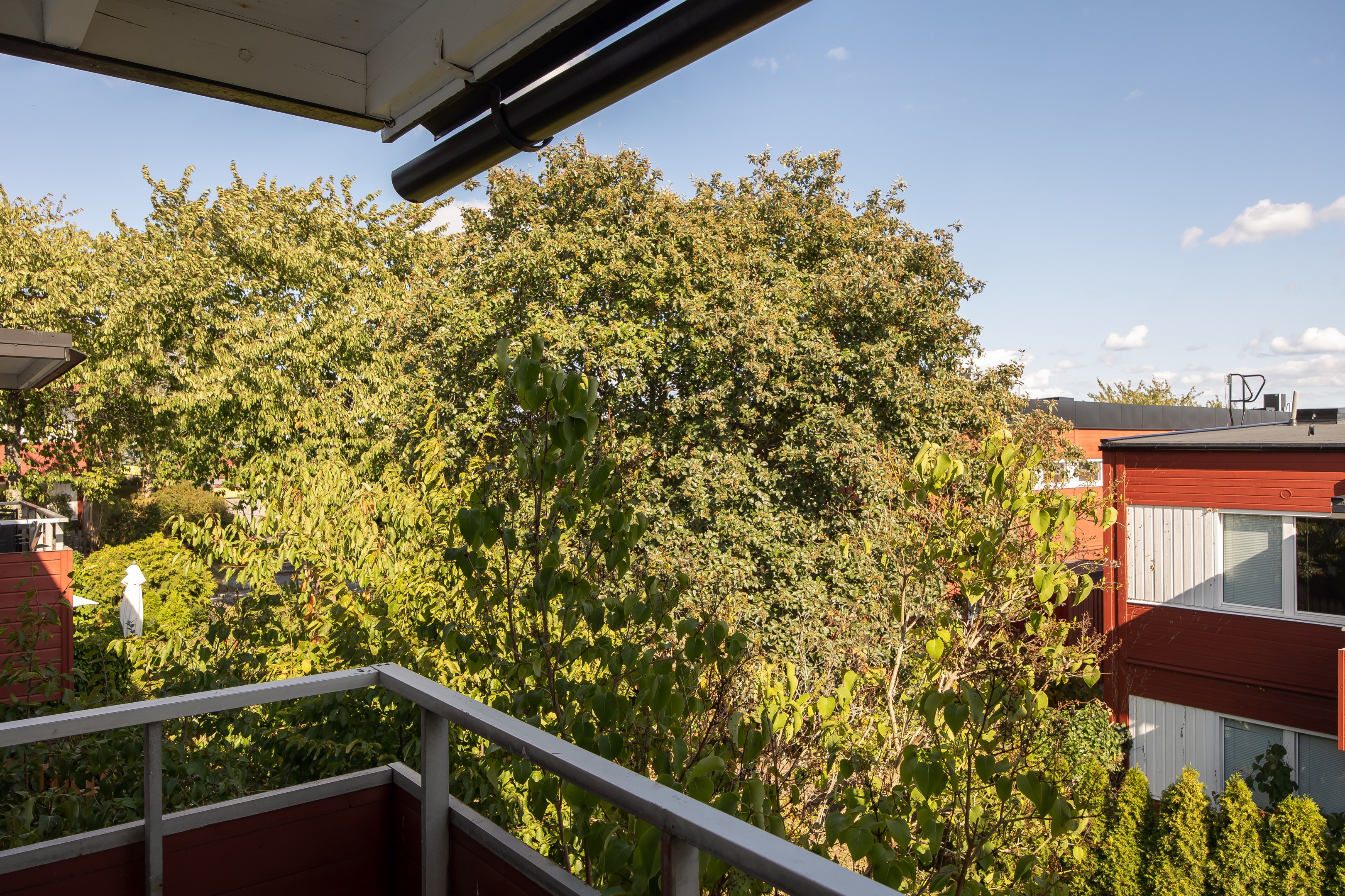 Bostadsbild från Ljuskärrsvägen 64, Kommande i Ljuskärrsberget - Saltsjöbaden, Nacka