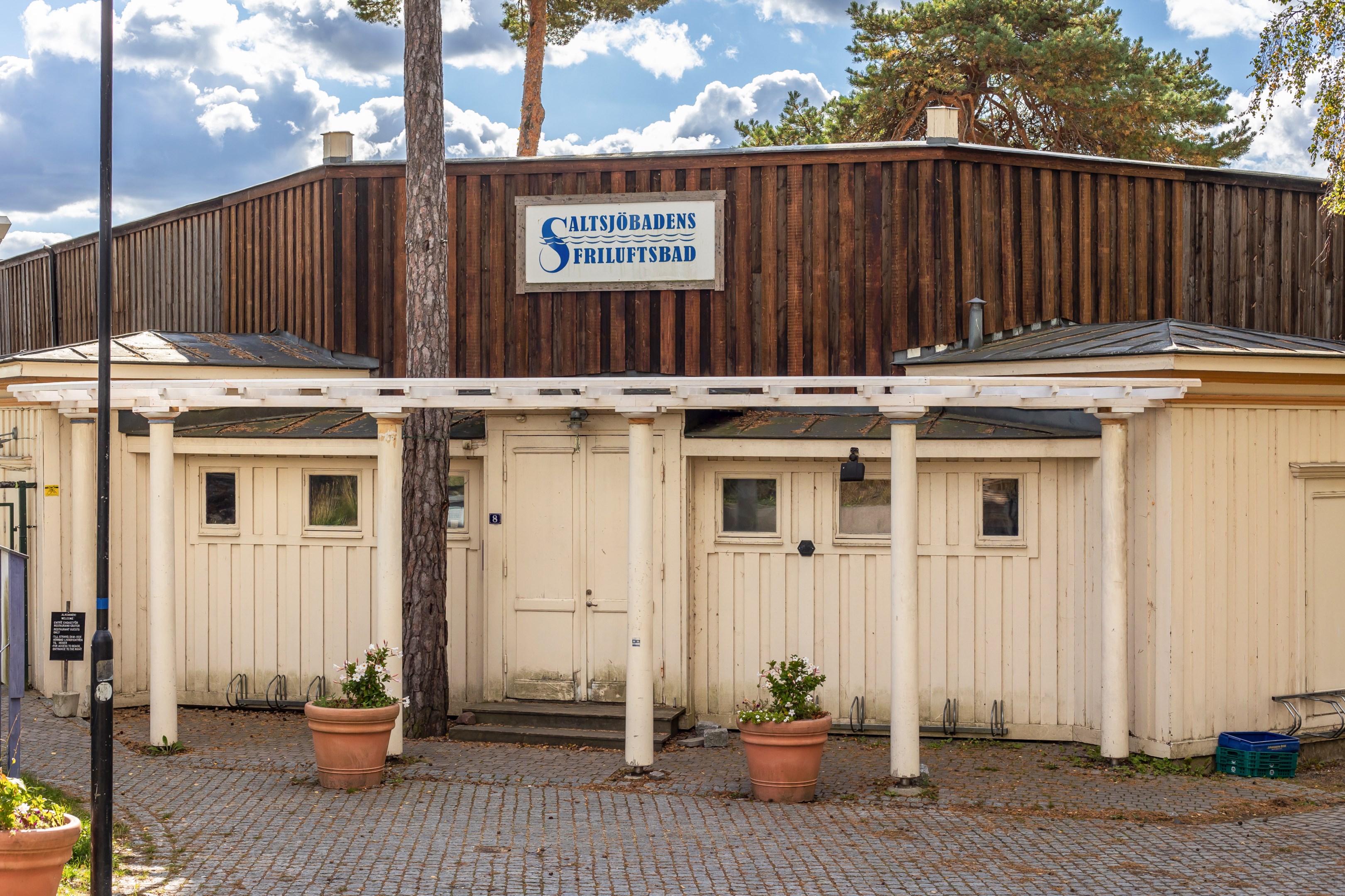Bostadsbild från Ljuskärrsvägen 64, Kommande i Ljuskärrsberget - Saltsjöbaden, Nacka