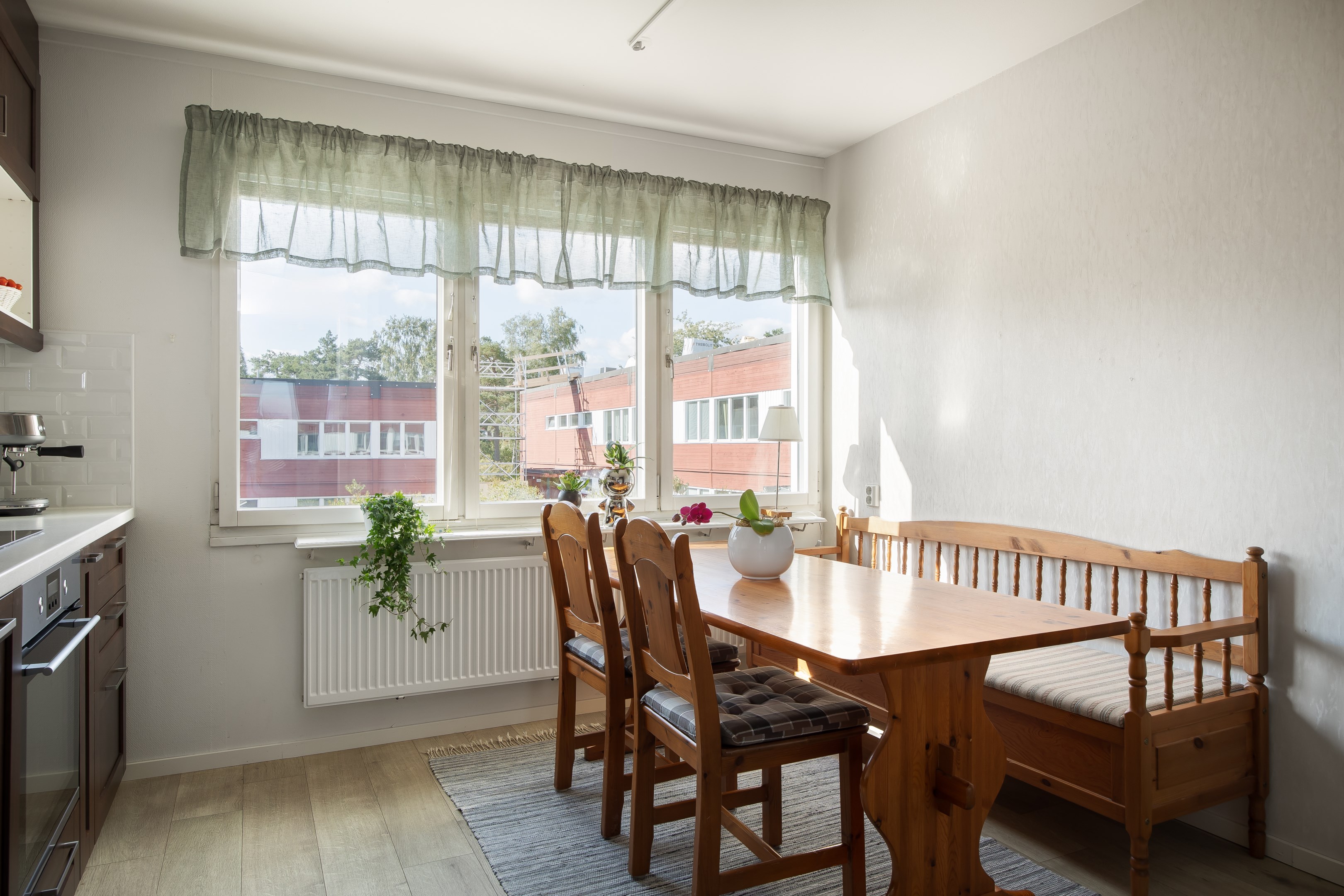Bostadsbild från Ljuskärrsvägen 64, Kommande i Ljuskärrsberget - Saltsjöbaden, Nacka