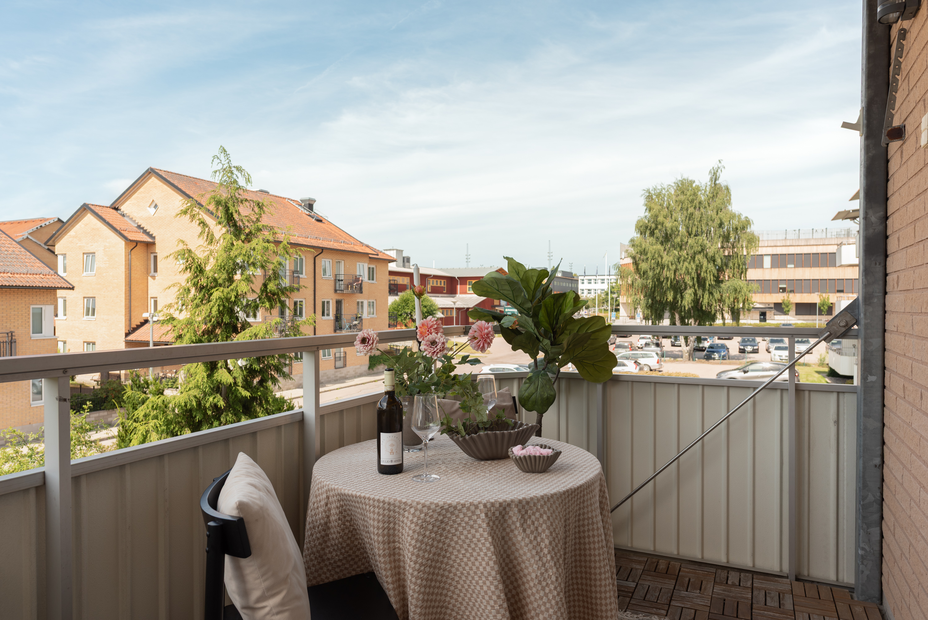 Bostadsbild från Kristiansborgsallén 3B, Kommande i Kristiansborg, Västerås