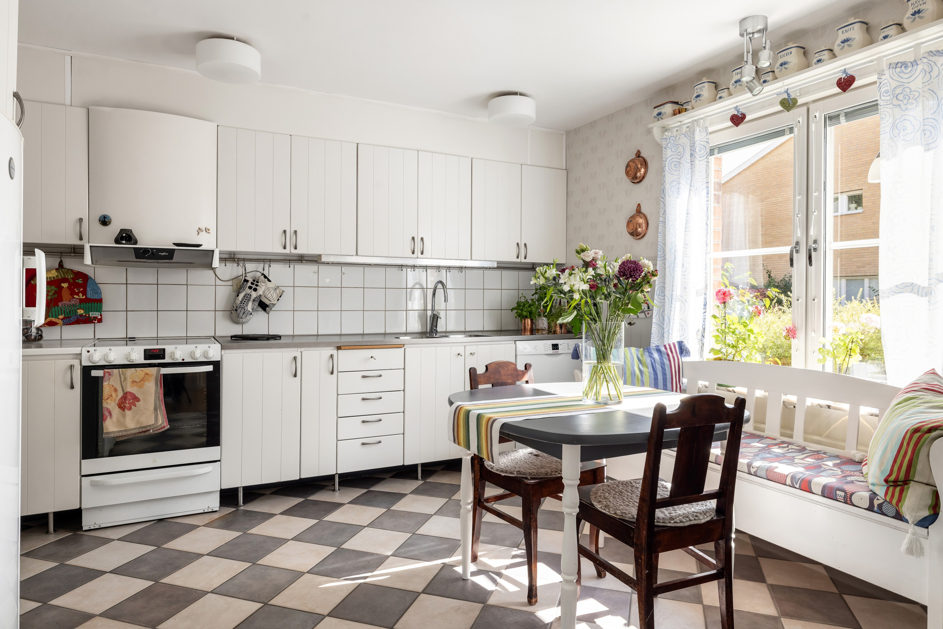 Bostadsbild från Stenhagsvägen 95D, Såld i Stenhagen, Uppsala