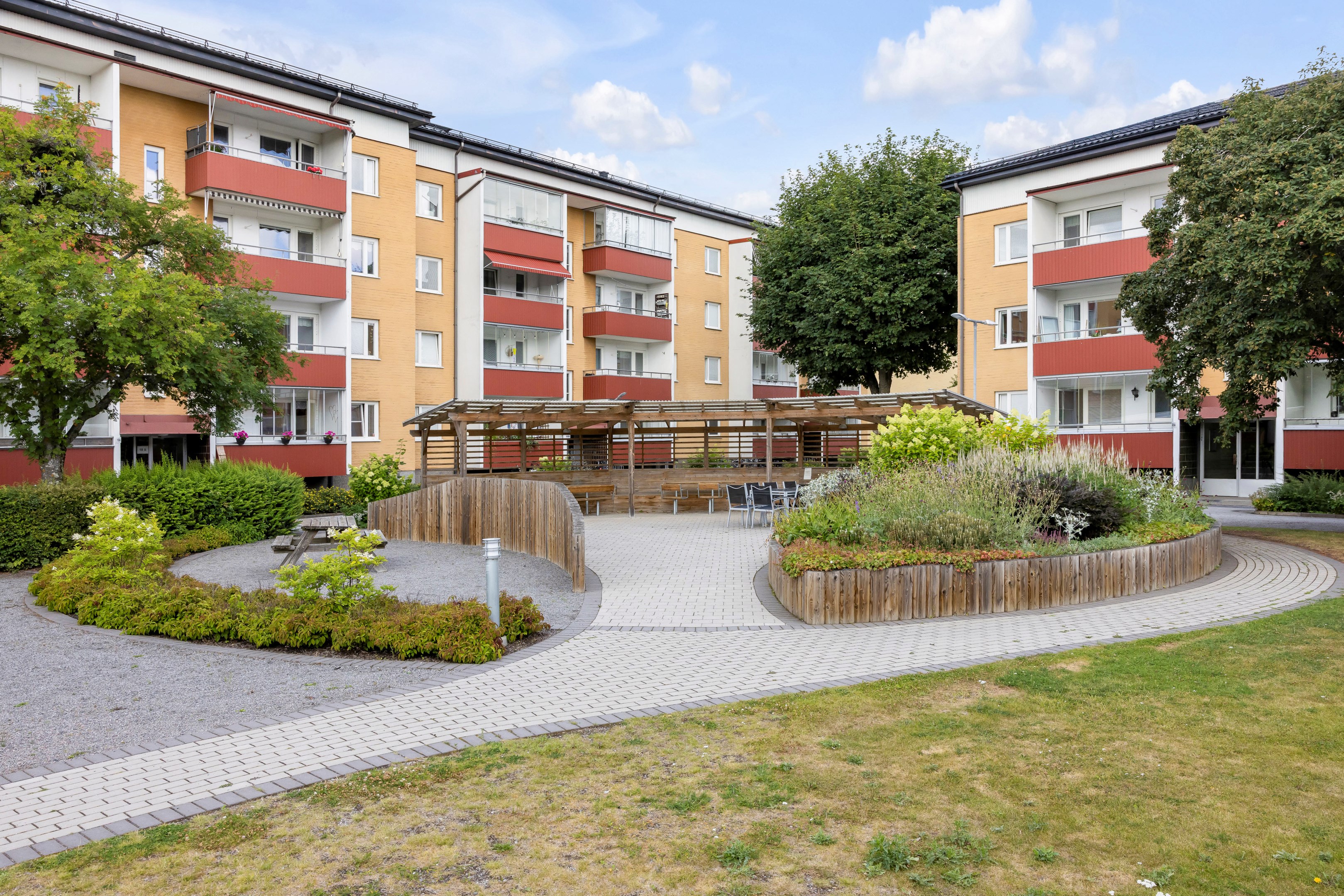 Bostadsbild från Petterslundsgatan 16A, Till salu i Fålhagen, Uppsala