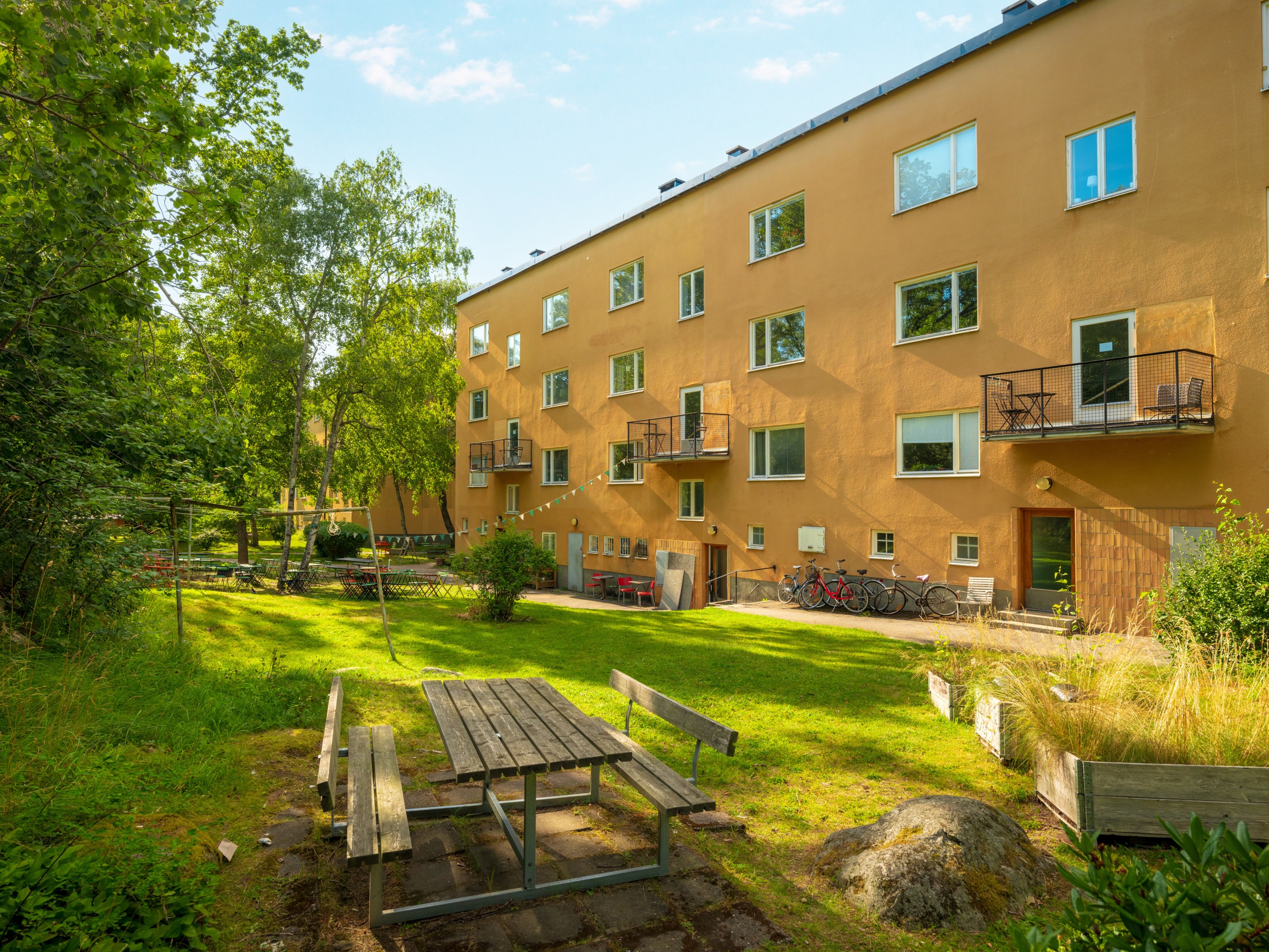 Bostadsbild från Cedergrensvägen 55, Till salu i Midsommarkransen, Stockholm
