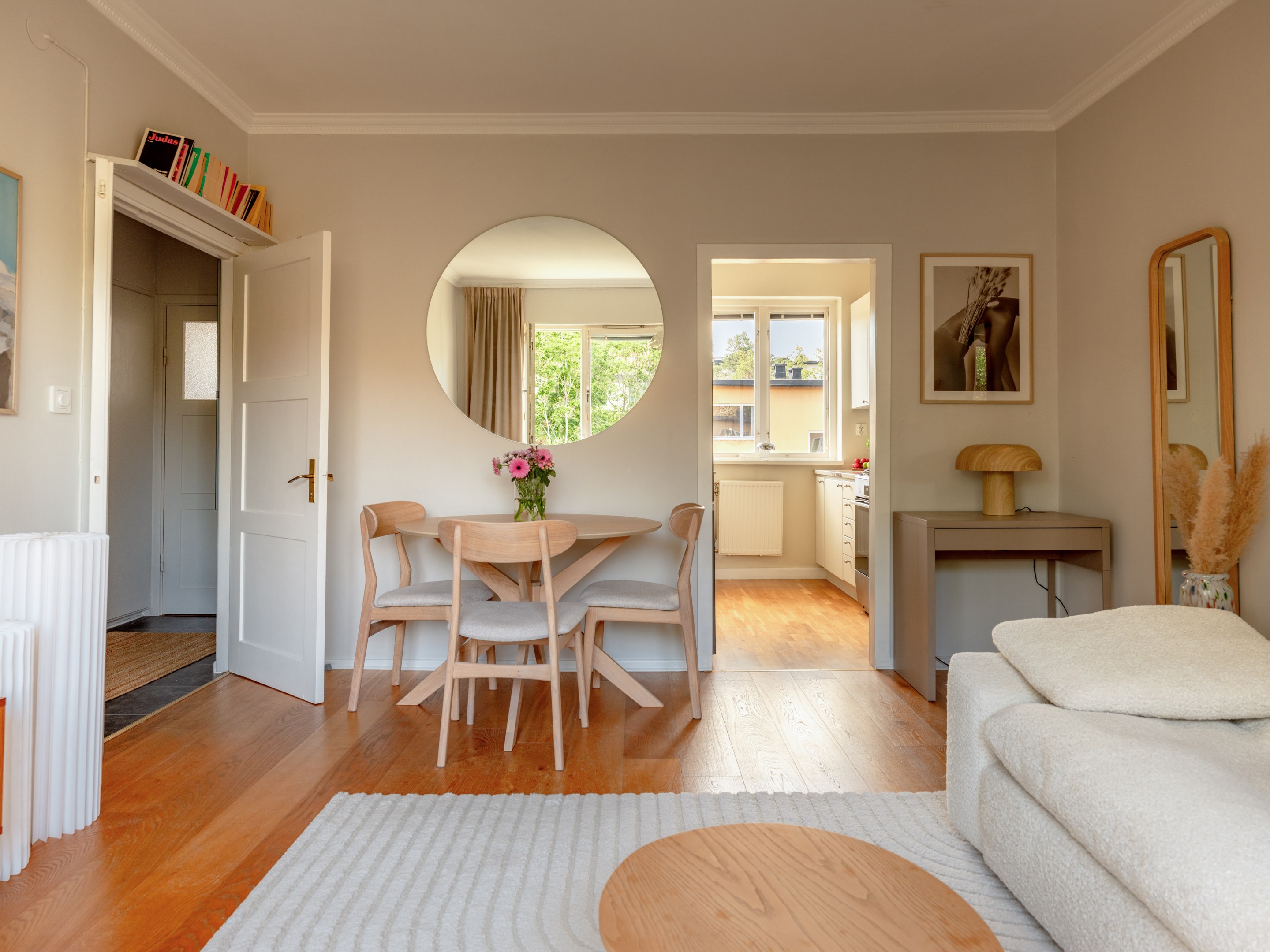 Bostadsbild från Cedergrensvägen 55, Till salu i Midsommarkransen, Stockholm
