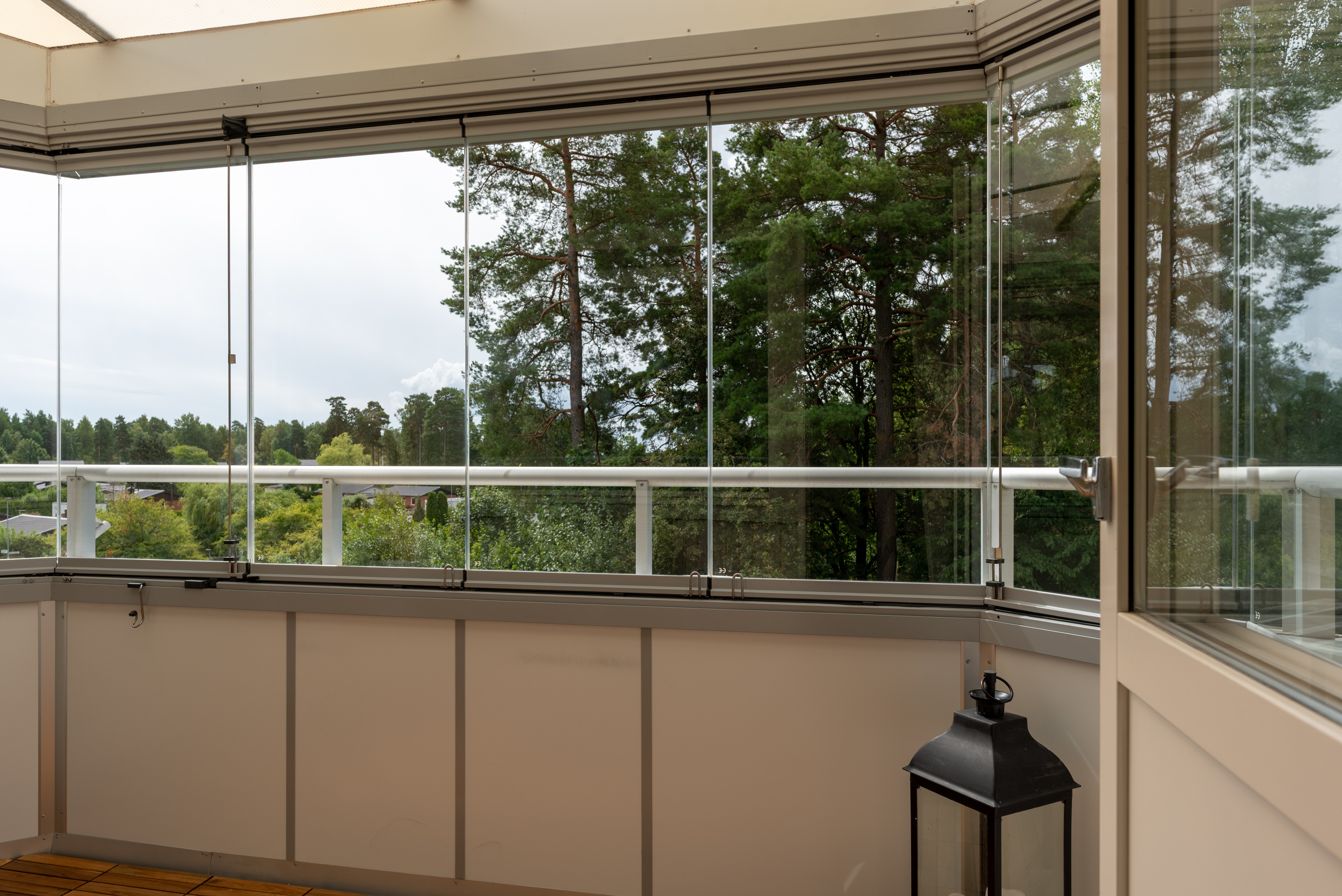 Bostadsbild från Fjärdhundragatan 21A, Kommande i Malmaberg, Västerås