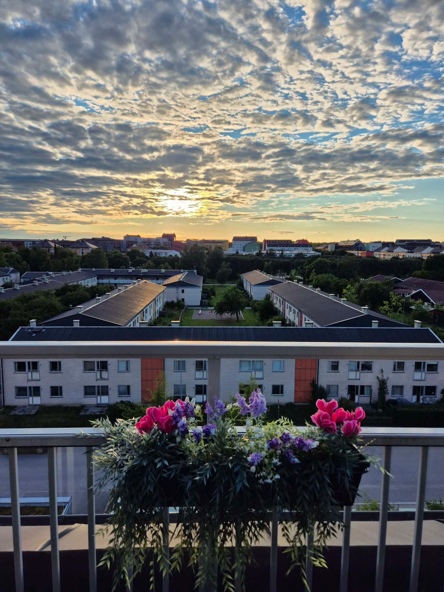 Bostadsbild från Råbyvägen 44, Till salu i Kapellgärdet, Uppsala