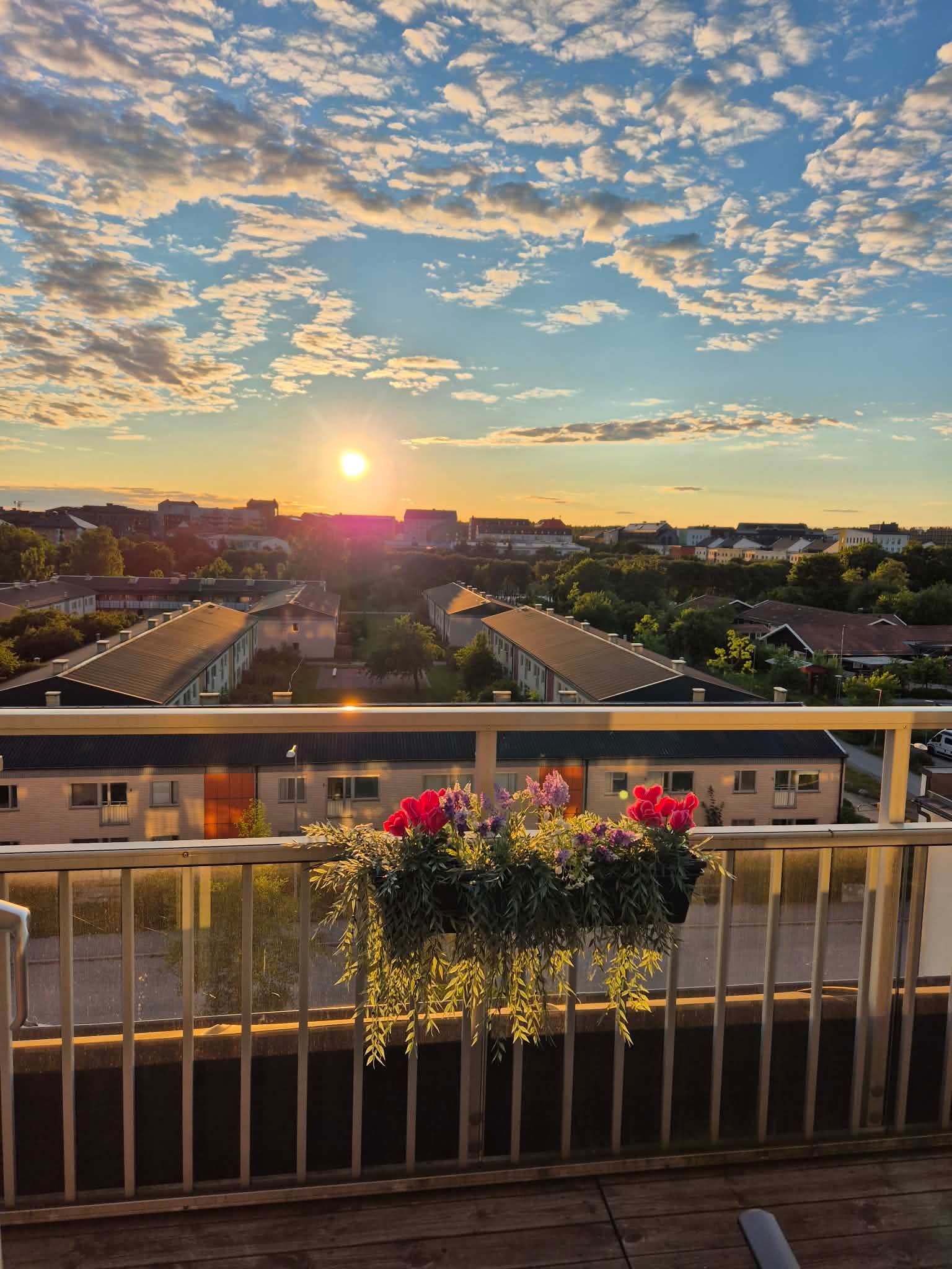 Bostadsbild från Råbyvägen 44, Till salu i Kapellgärdet, Uppsala