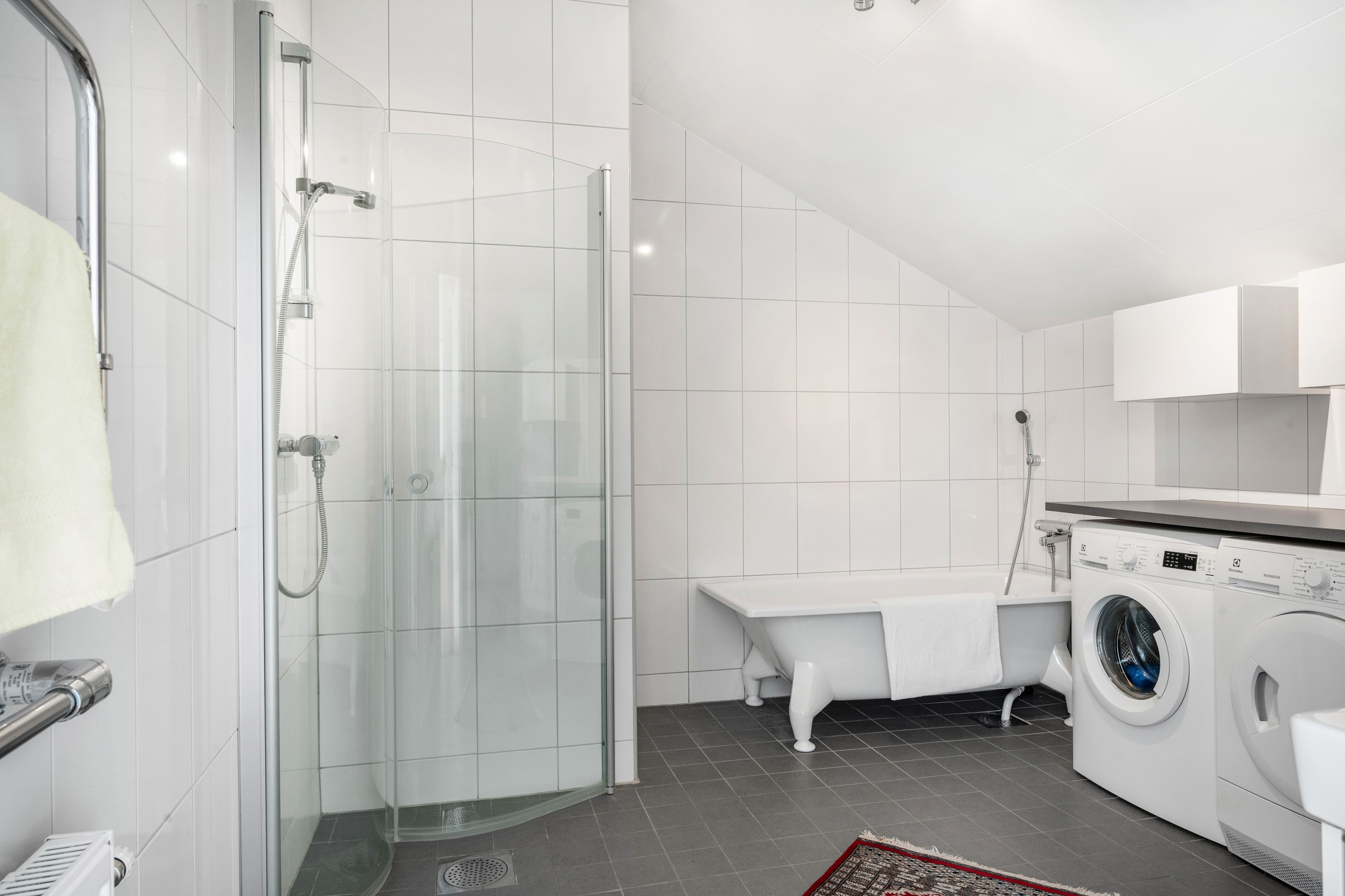 Bostadsbild från Råbyvägen 44, Till salu i Kapellgärdet, Uppsala