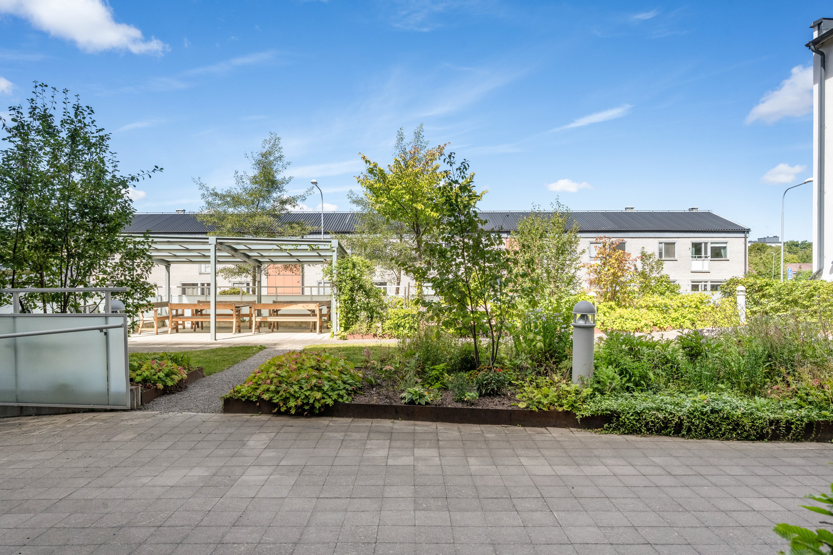 Bostadsbild från Råbyvägen 44, Till salu i Kapellgärdet, Uppsala