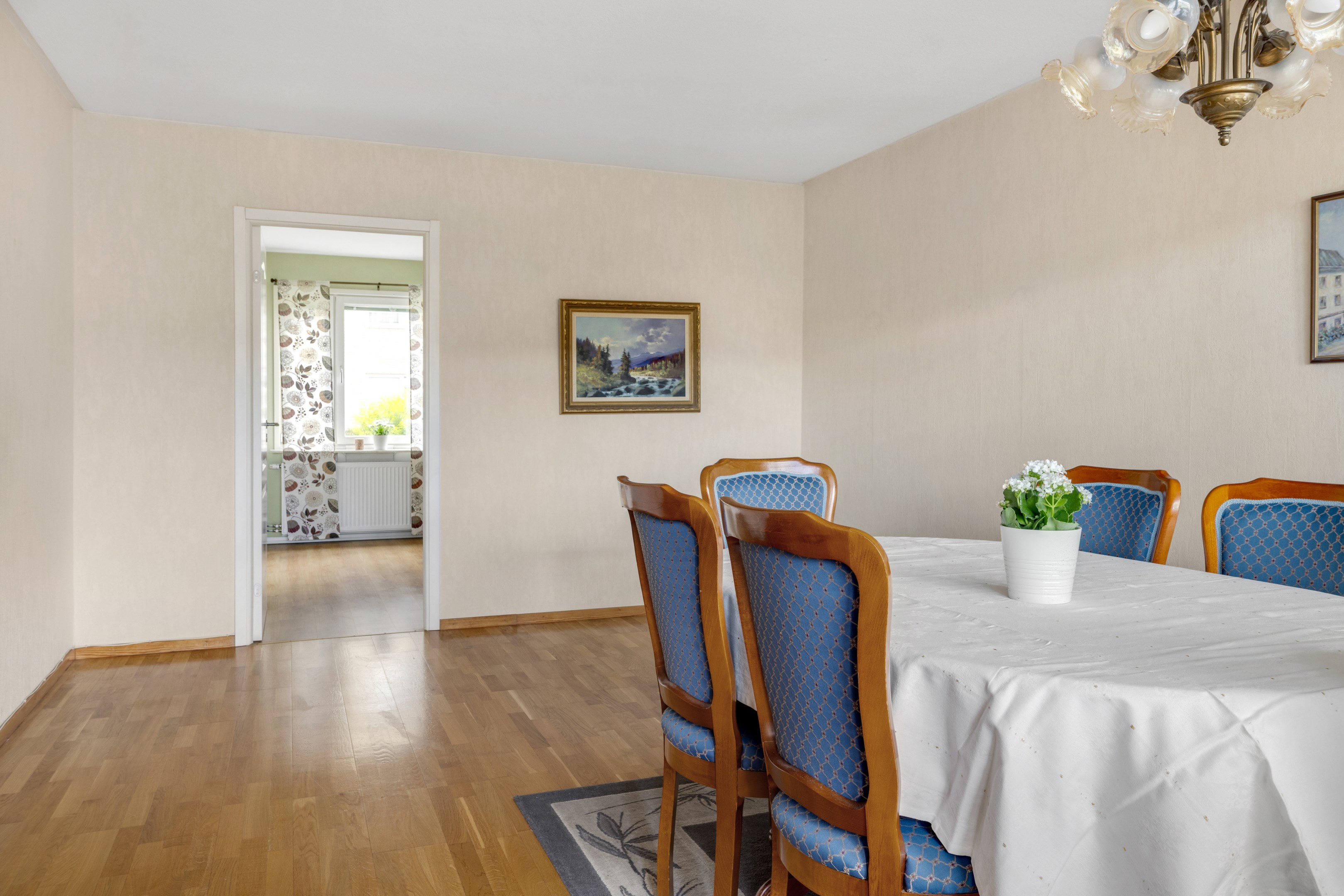 Bostadsbild från Wivalliusgatan 31, Till salu i Nyby, Uppsala