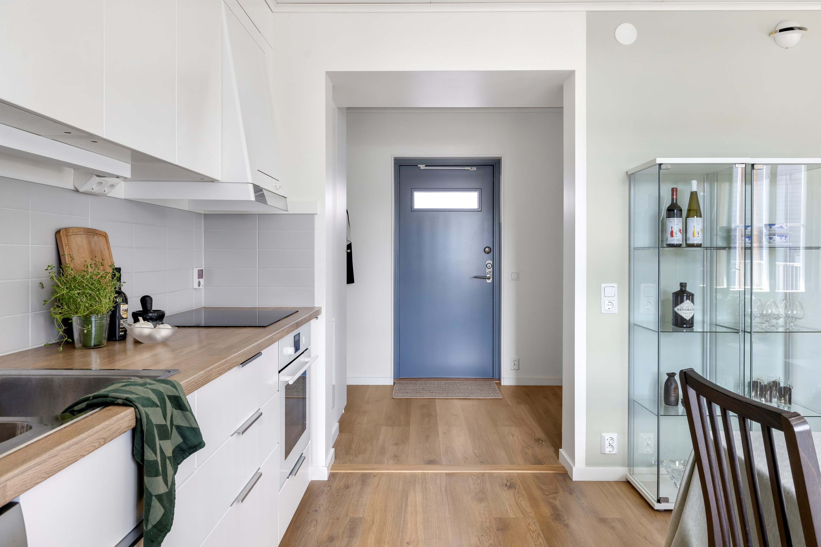 Bostadsbild från Regnmolnsvägen 4B, Till salu i Fullerö, Uppsala