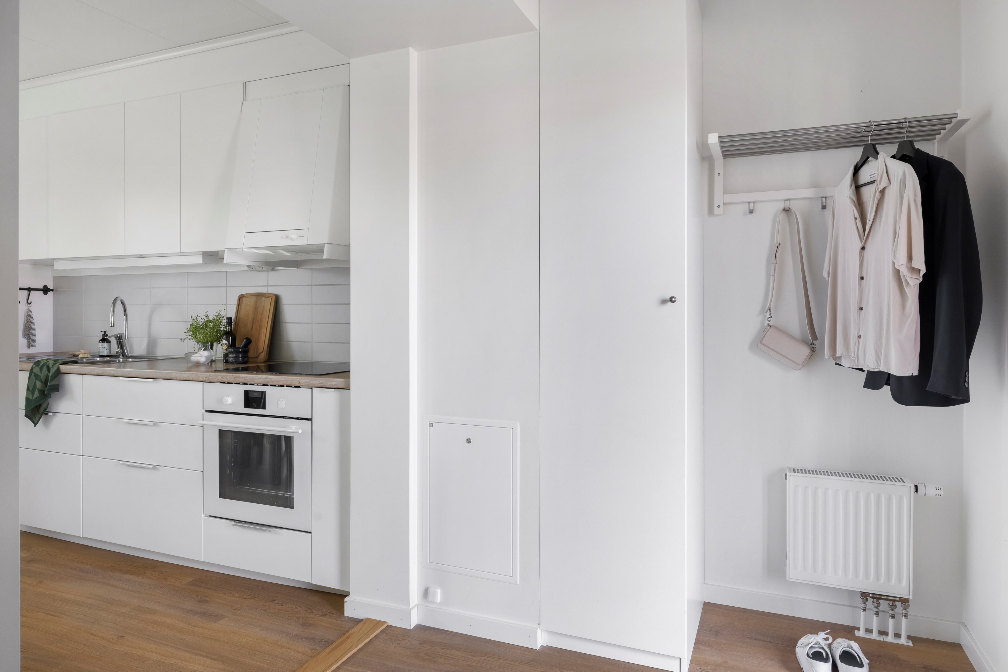 Bostadsbild från Regnmolnsvägen 4B, Till salu i Fullerö, Uppsala