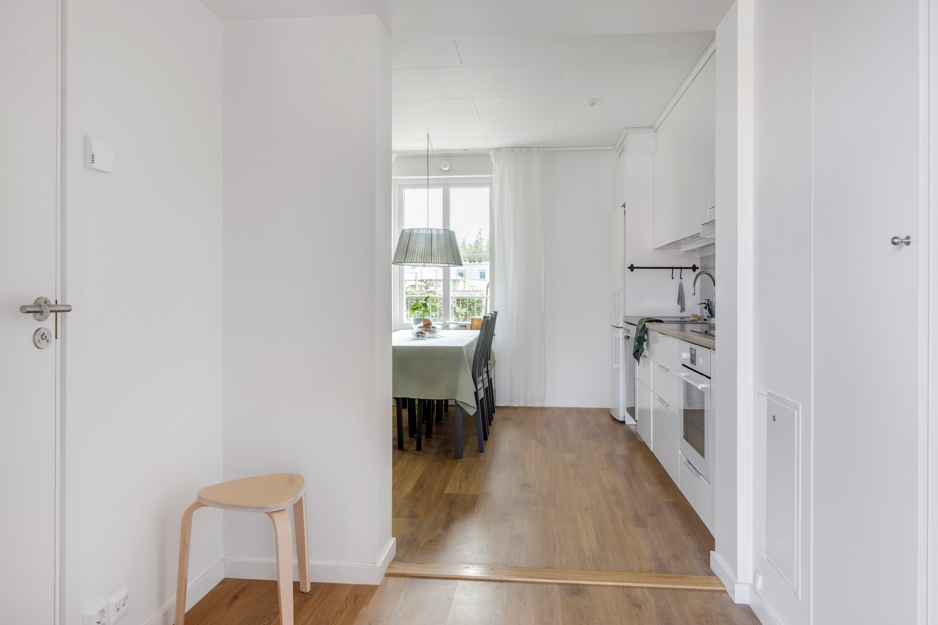 Bostadsbild från Regnmolnsvägen 4B, Till salu i Fullerö, Uppsala