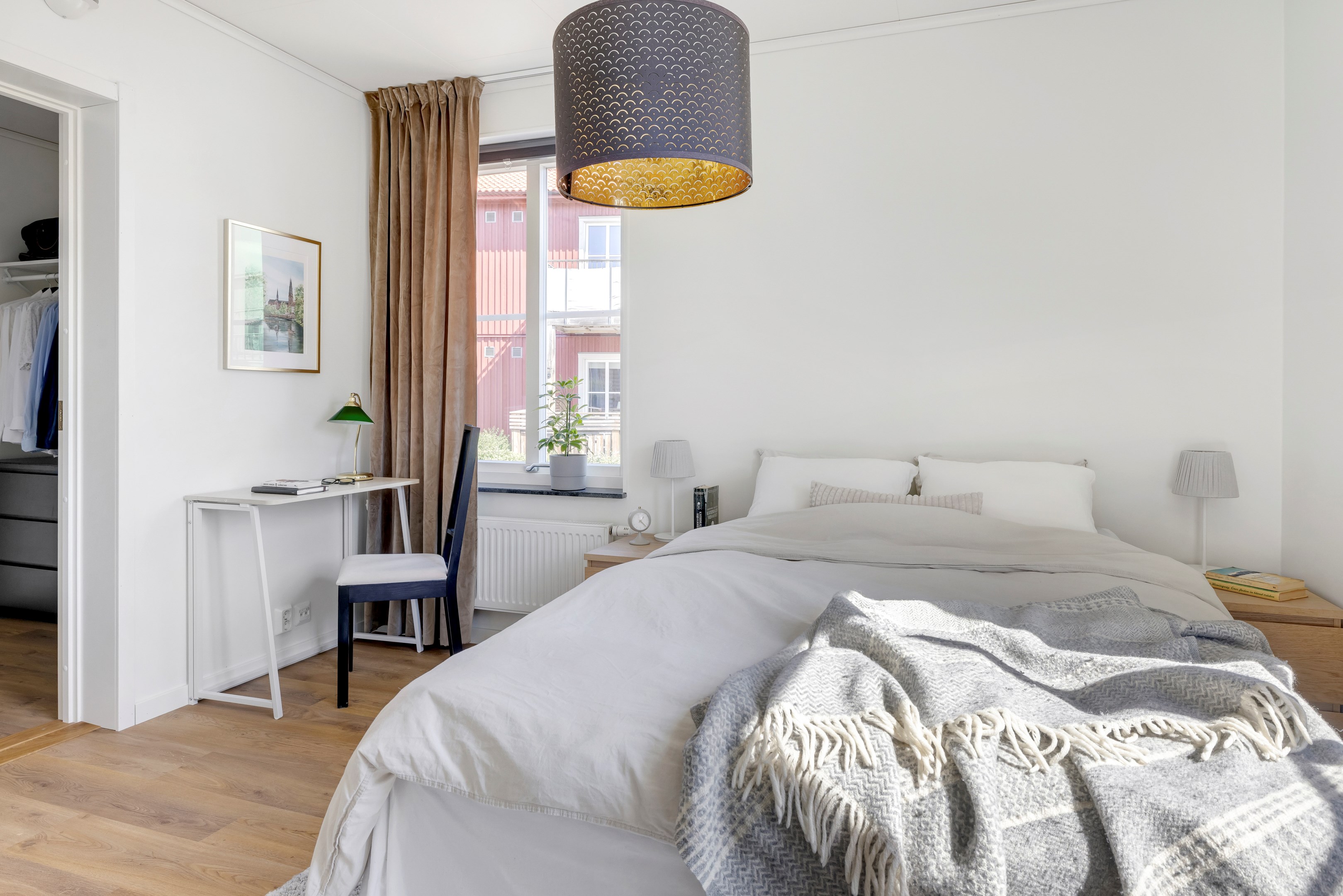 Bostadsbild från Regnmolnsvägen 4B, Till salu i Fullerö, Uppsala