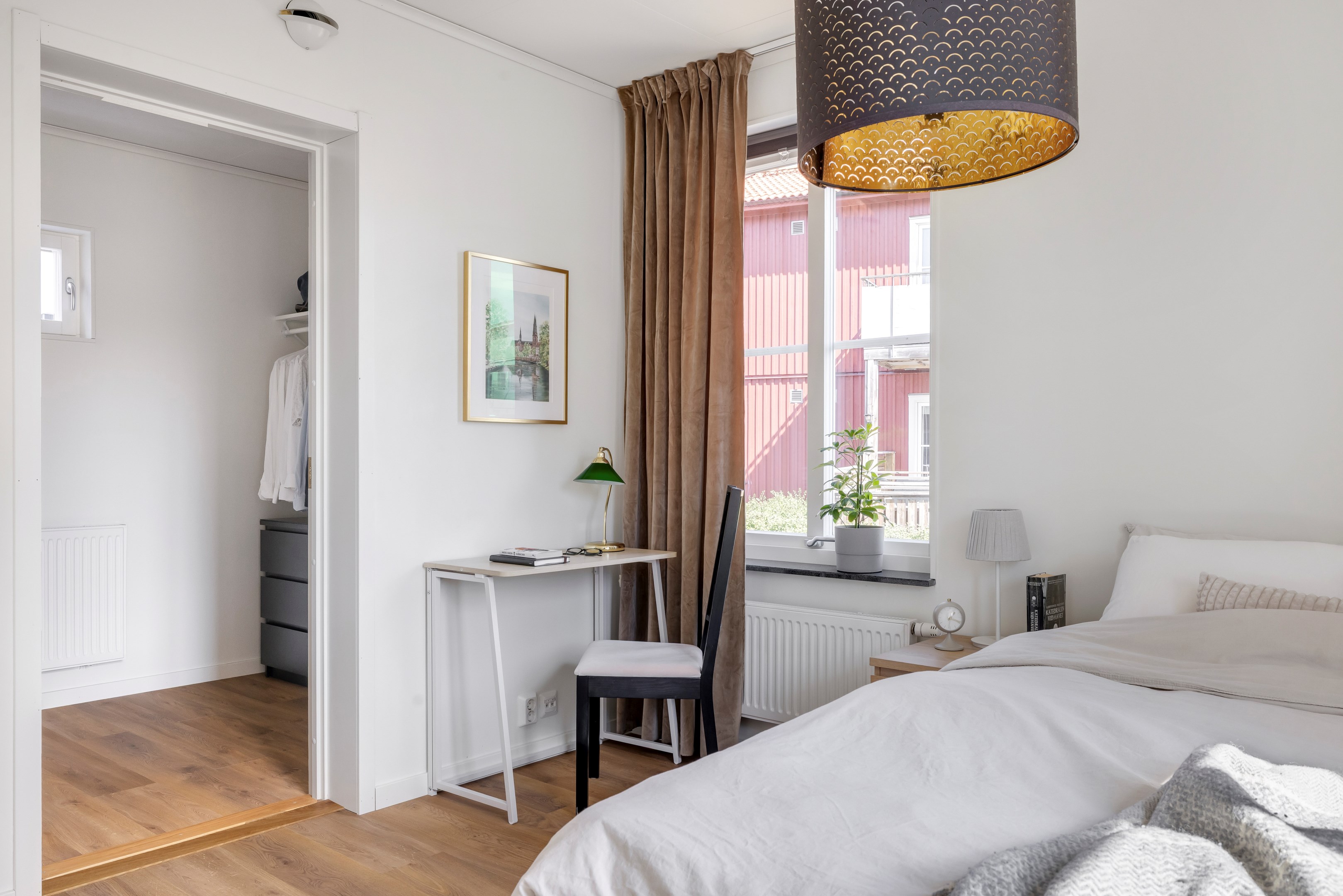 Bostadsbild från Regnmolnsvägen 4B, Till salu i Fullerö, Uppsala